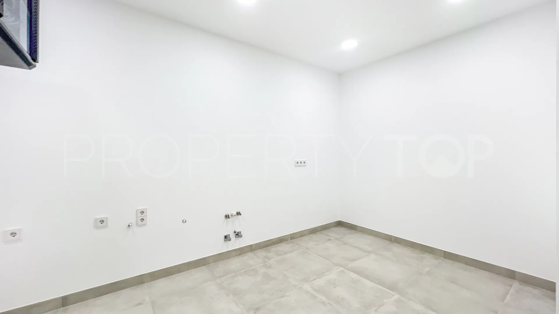 Villa for sale in Las Lomas del Marbella Club with 6 bedrooms