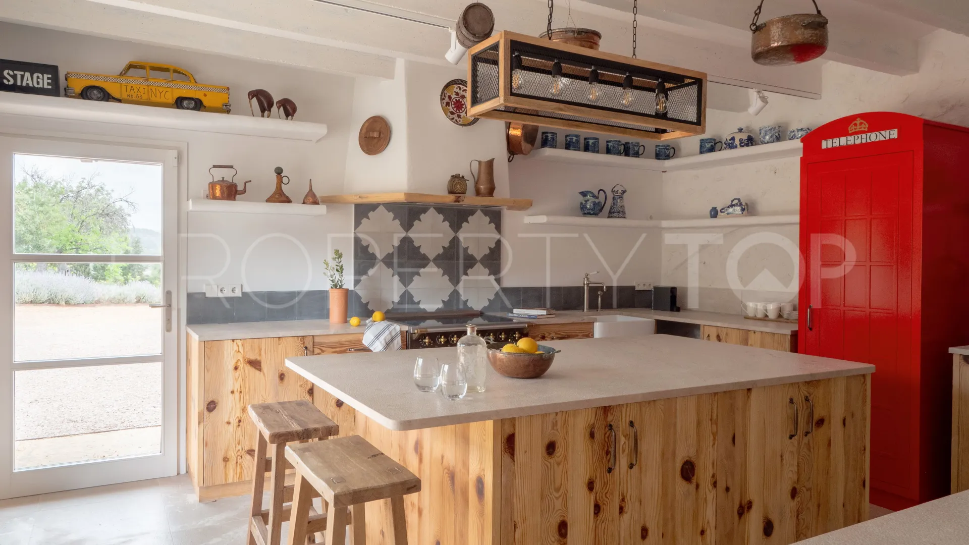 Casa con 4 dormitorios en venta en Santa Maria del Cami