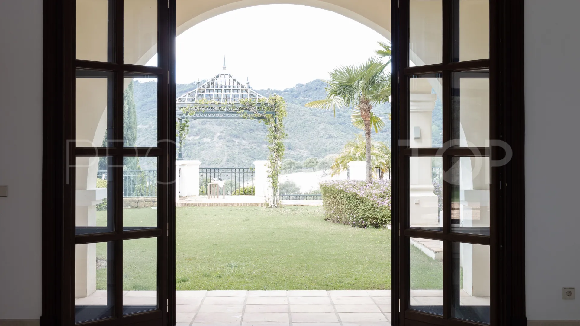 Villa for sale in La Zagaleta