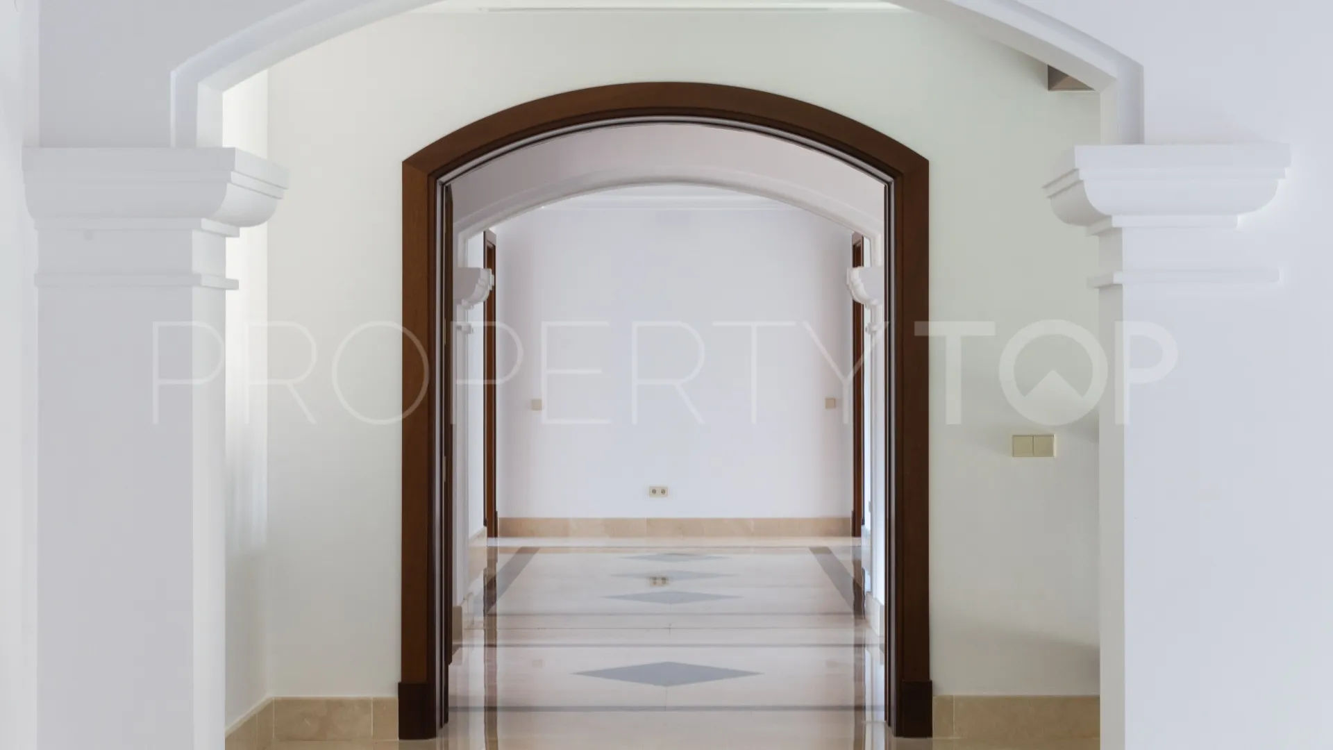 Villa for sale in La Zagaleta