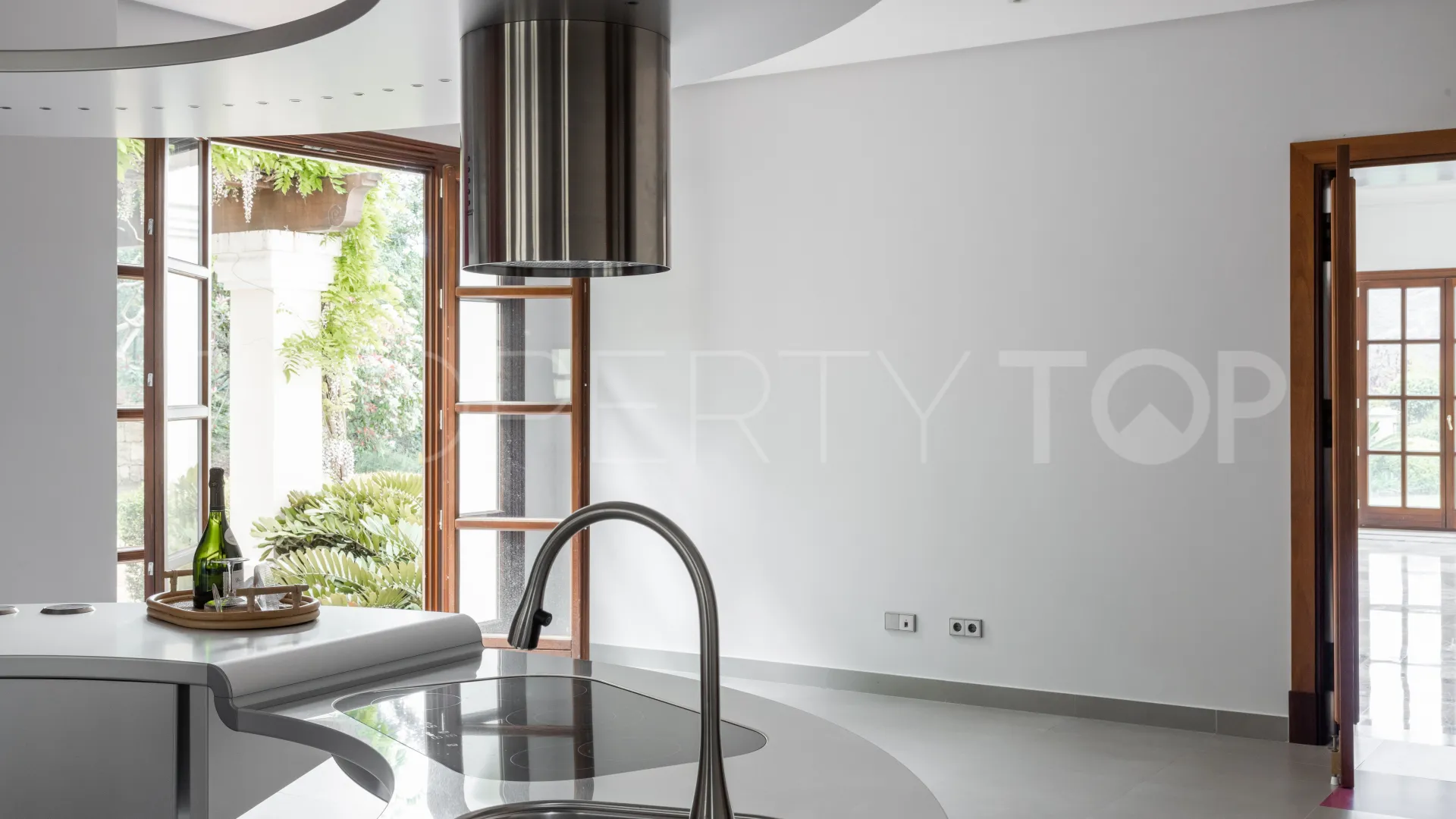 Villa for sale in La Zagaleta
