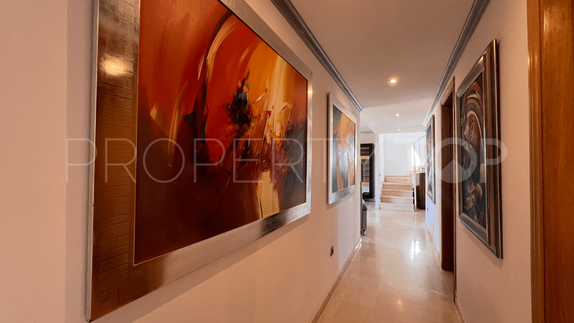 Atico duplex a la venta de 4 dormitorios en Estepona Este