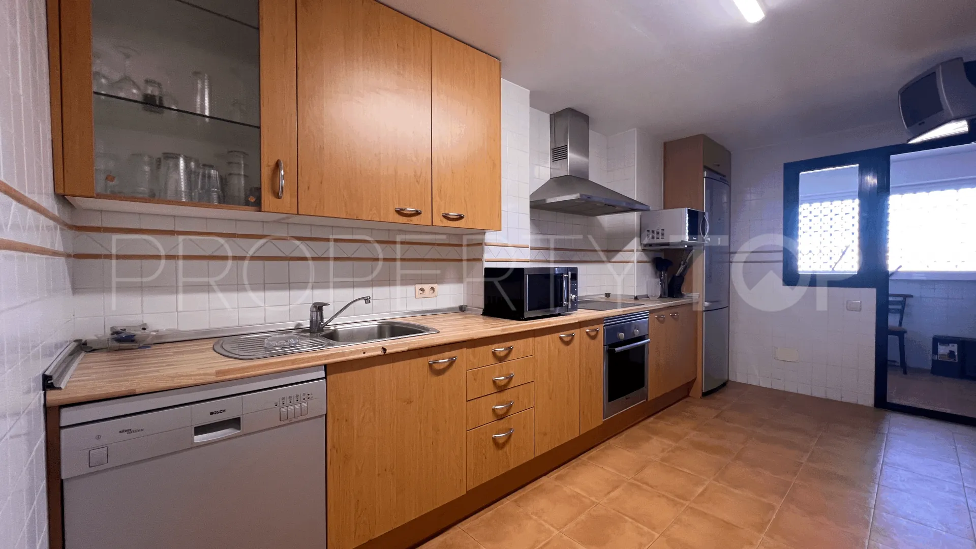Atico duplex a la venta de 4 dormitorios en Estepona Este
