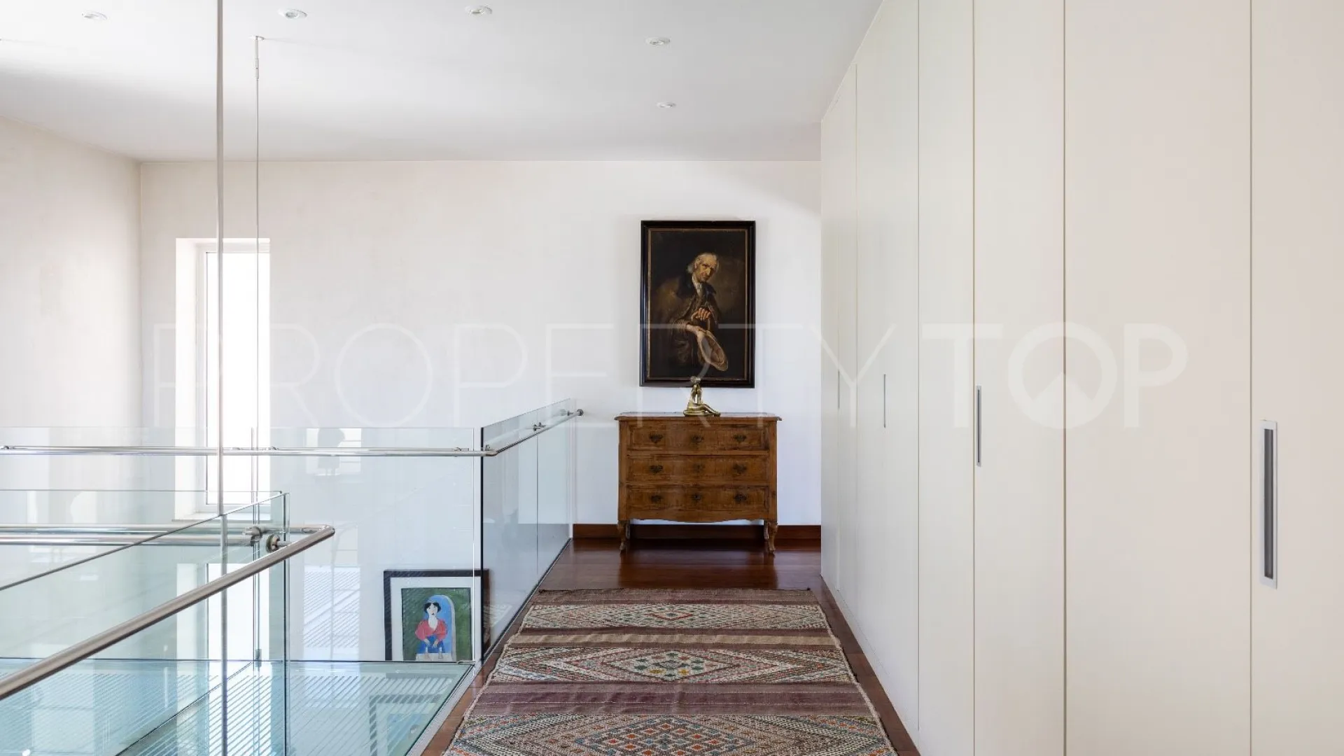 Villa de 5 dormitorios a la venta en Antequera