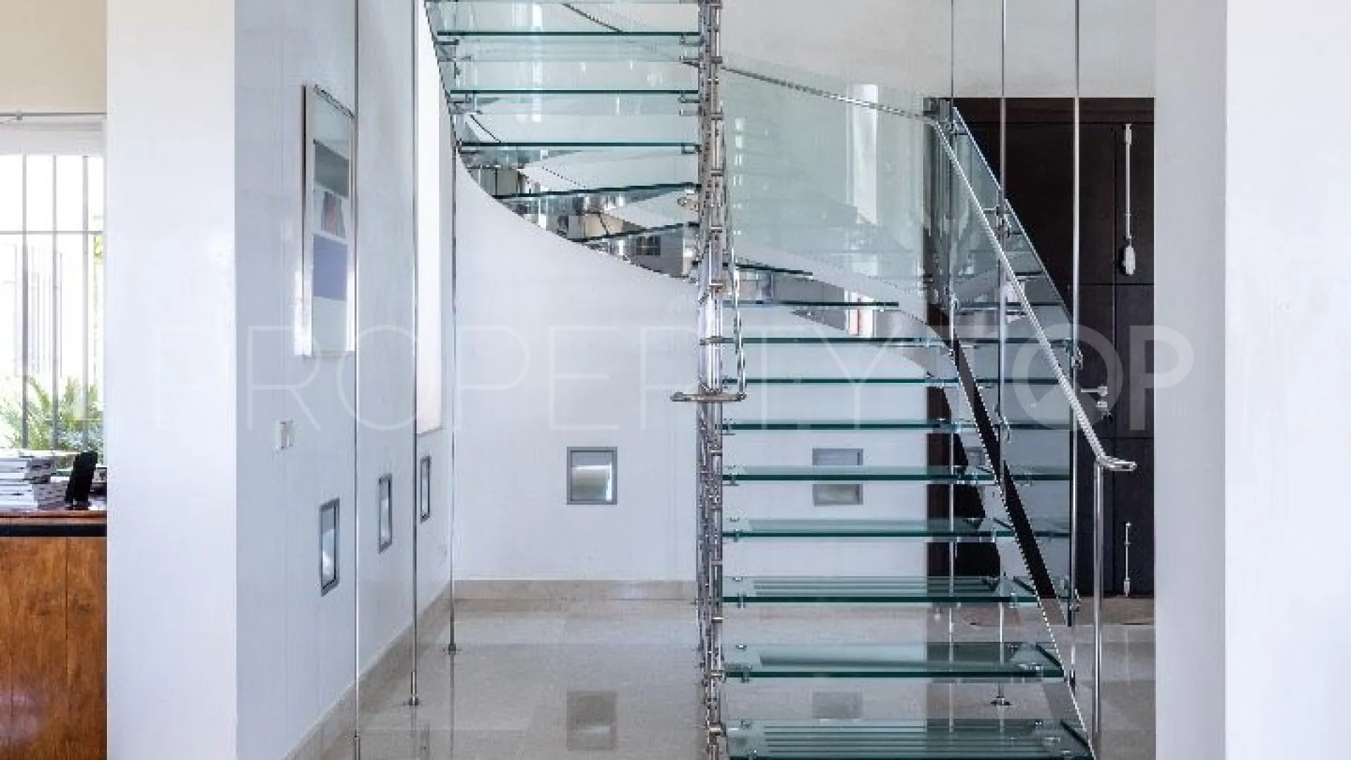 Villa de 5 dormitorios a la venta en Antequera