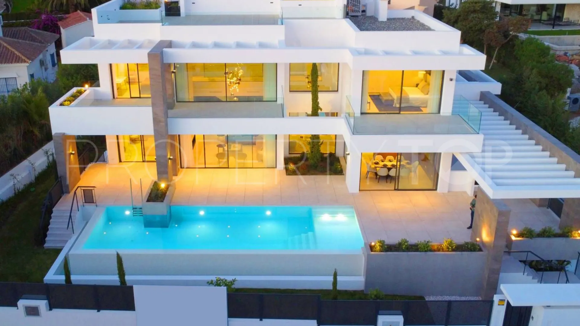 Marbesa, villa en venta