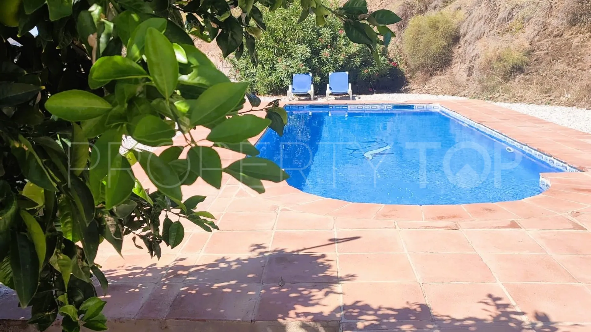 For sale house with 4 bedrooms in Arenas