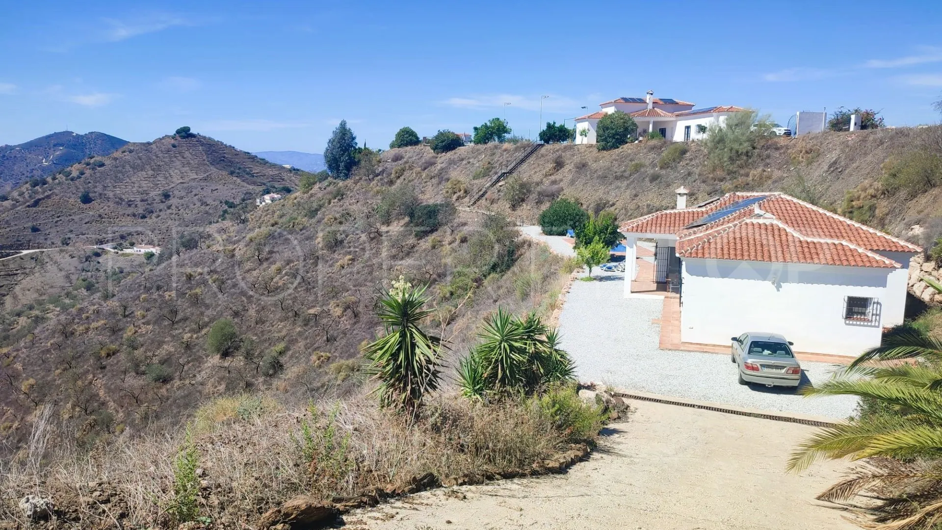For sale house with 4 bedrooms in Arenas