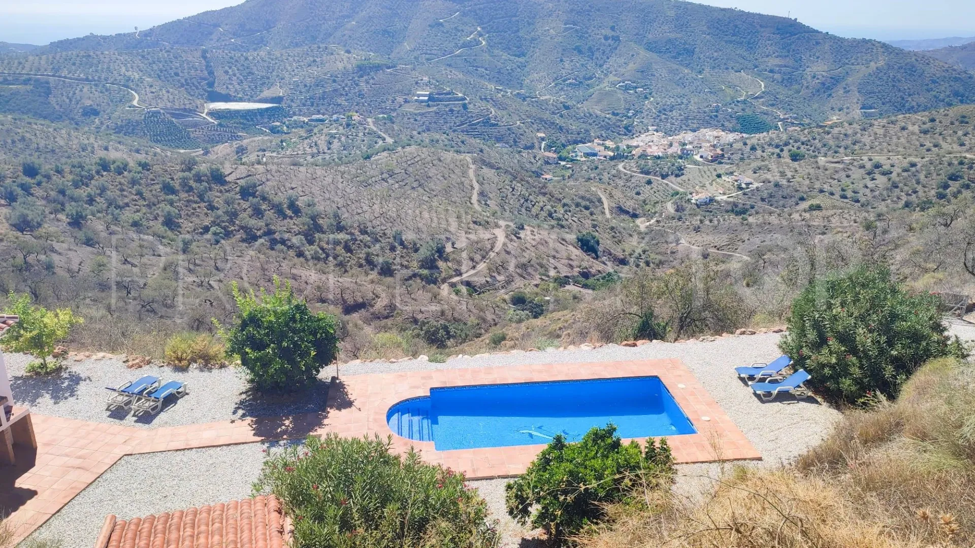 For sale house with 4 bedrooms in Arenas