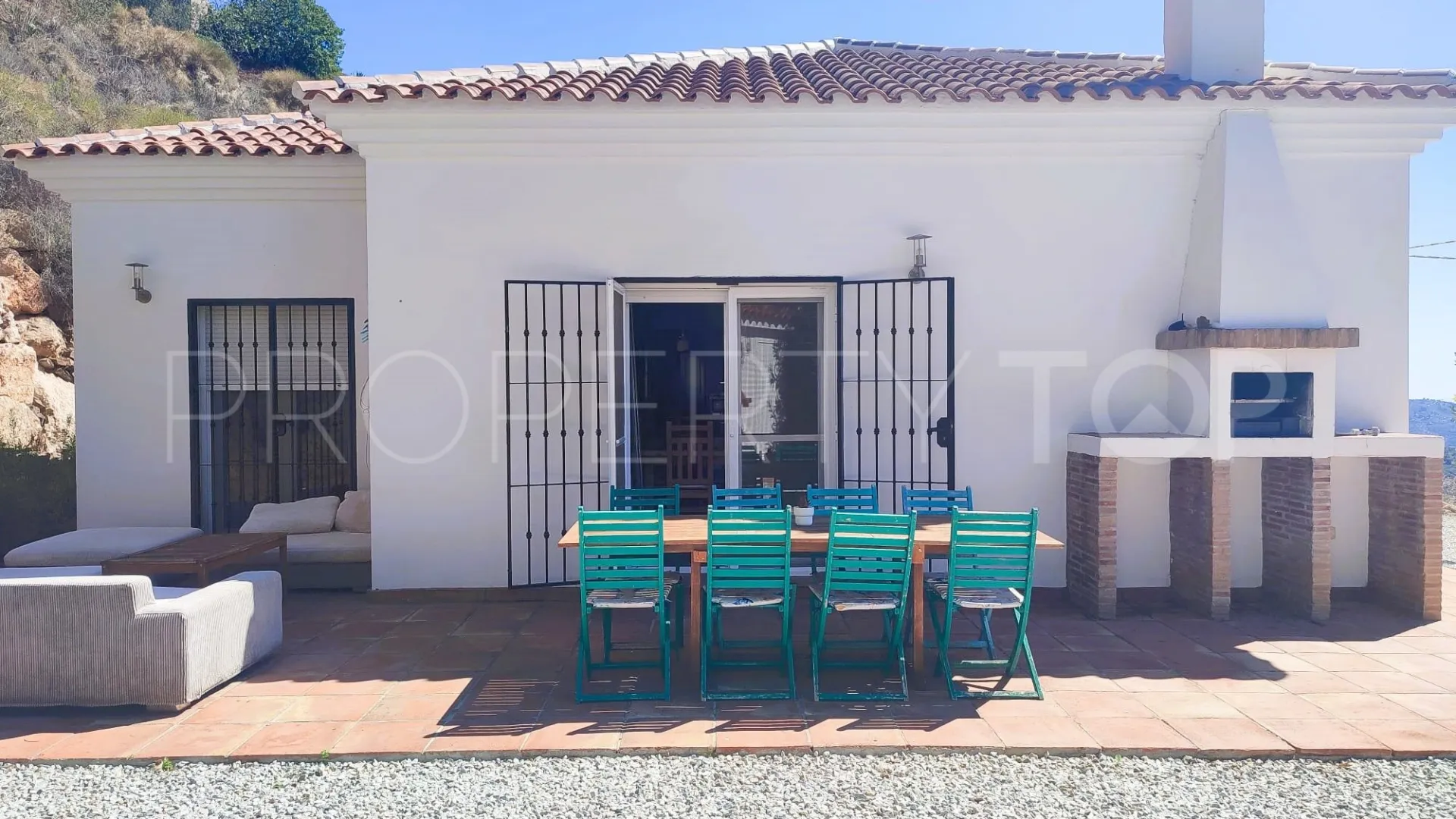 For sale house with 4 bedrooms in Arenas
