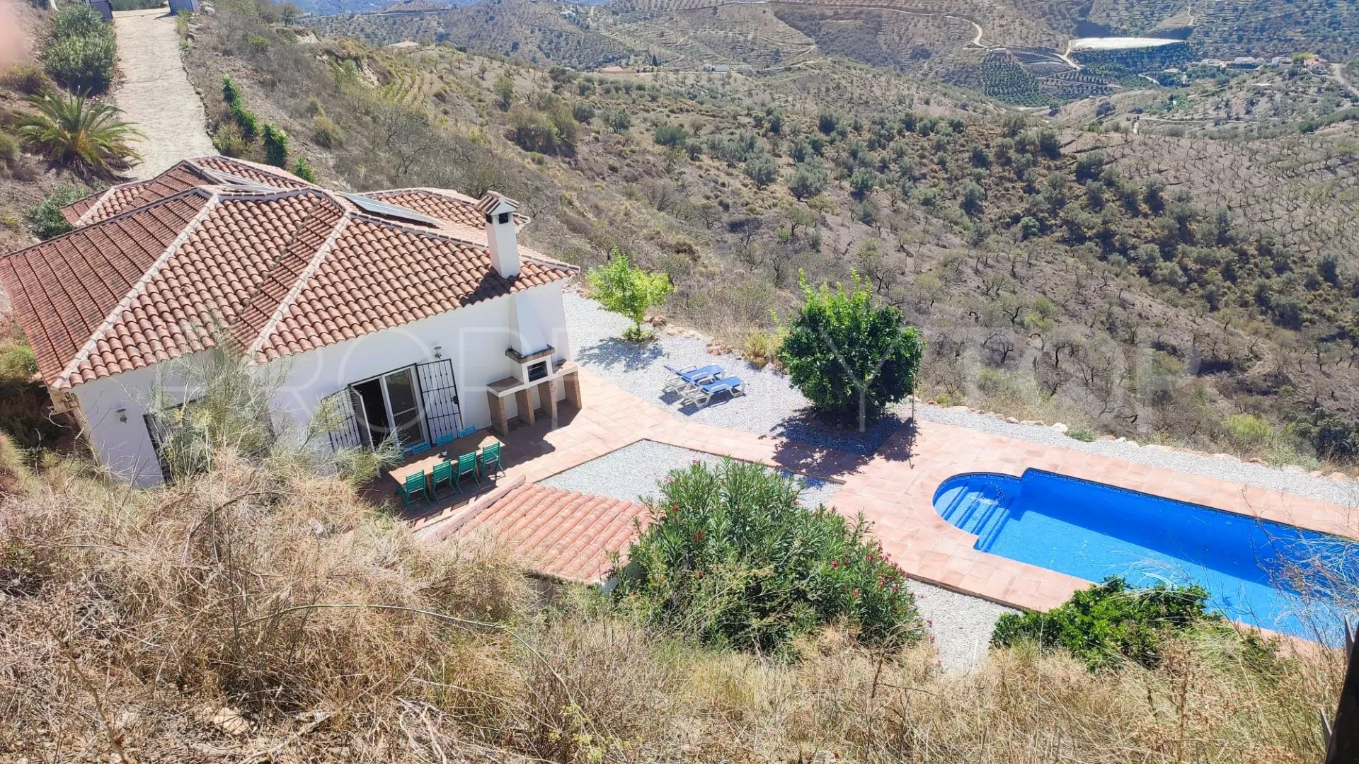 For sale house with 4 bedrooms in Arenas