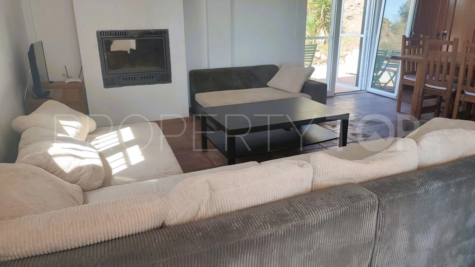 For sale house with 4 bedrooms in Arenas