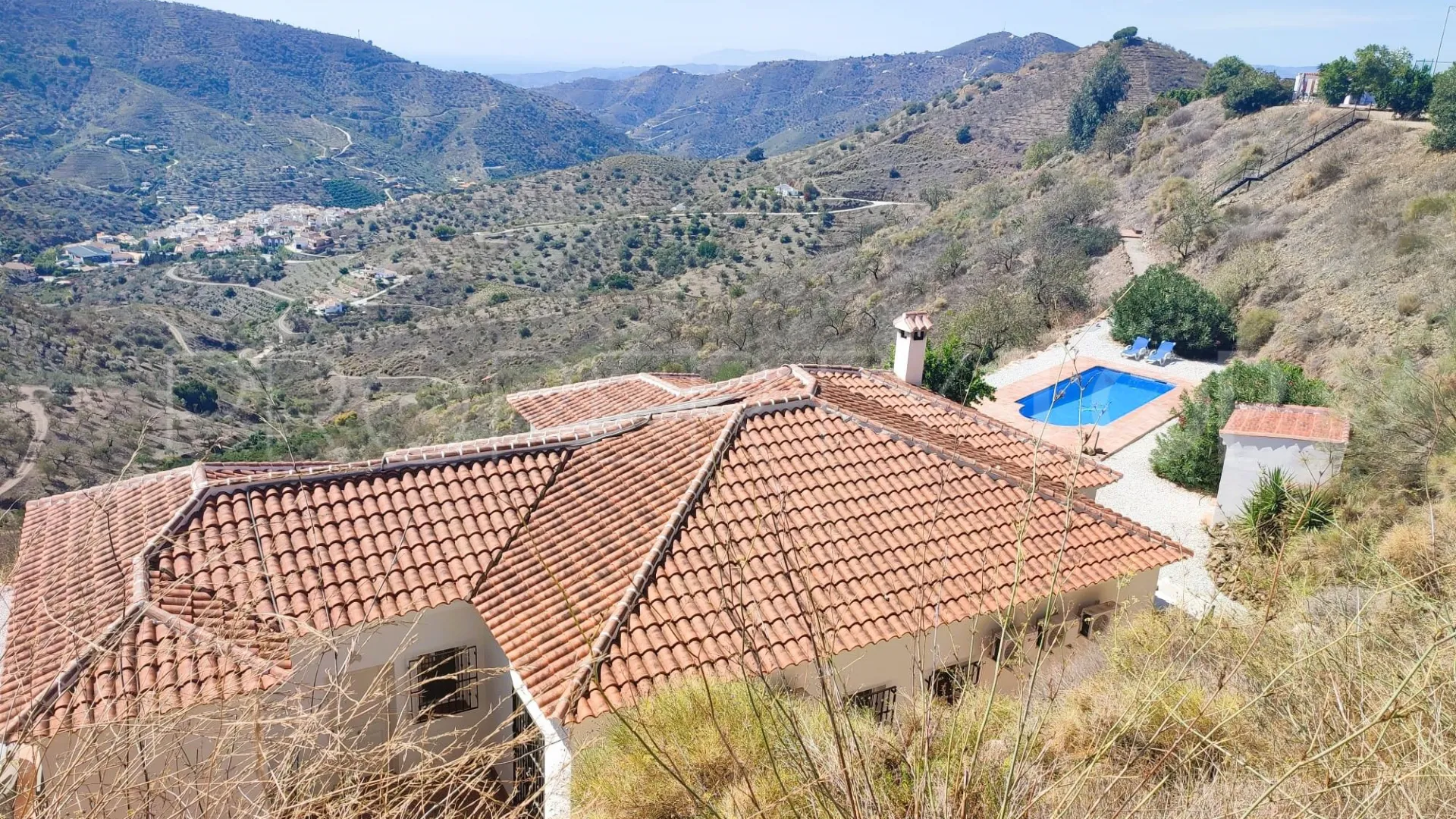 For sale house with 4 bedrooms in Arenas