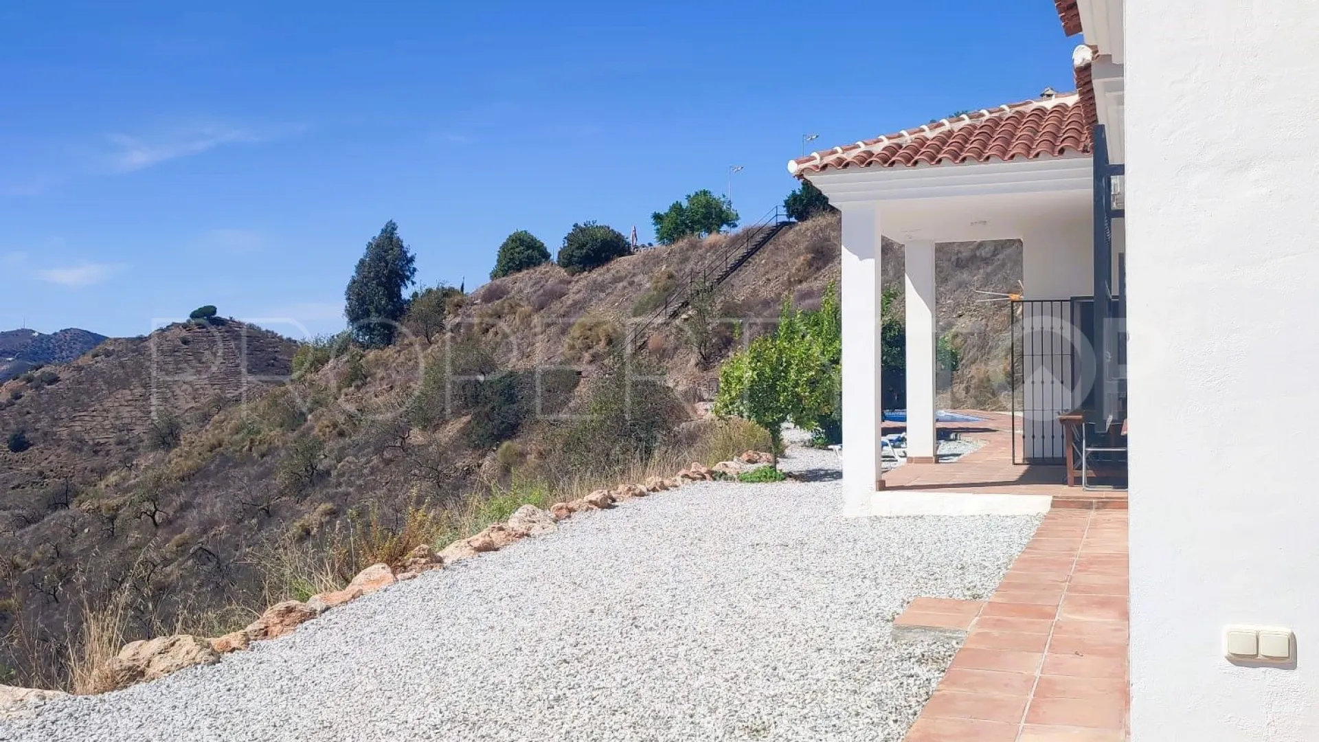 For sale house with 4 bedrooms in Arenas