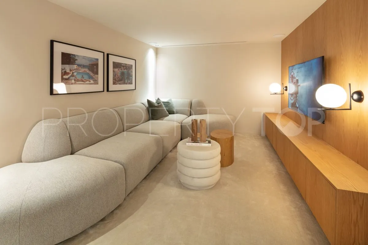 Villa a la venta de 4 dormitorios en Nueva Andalucia