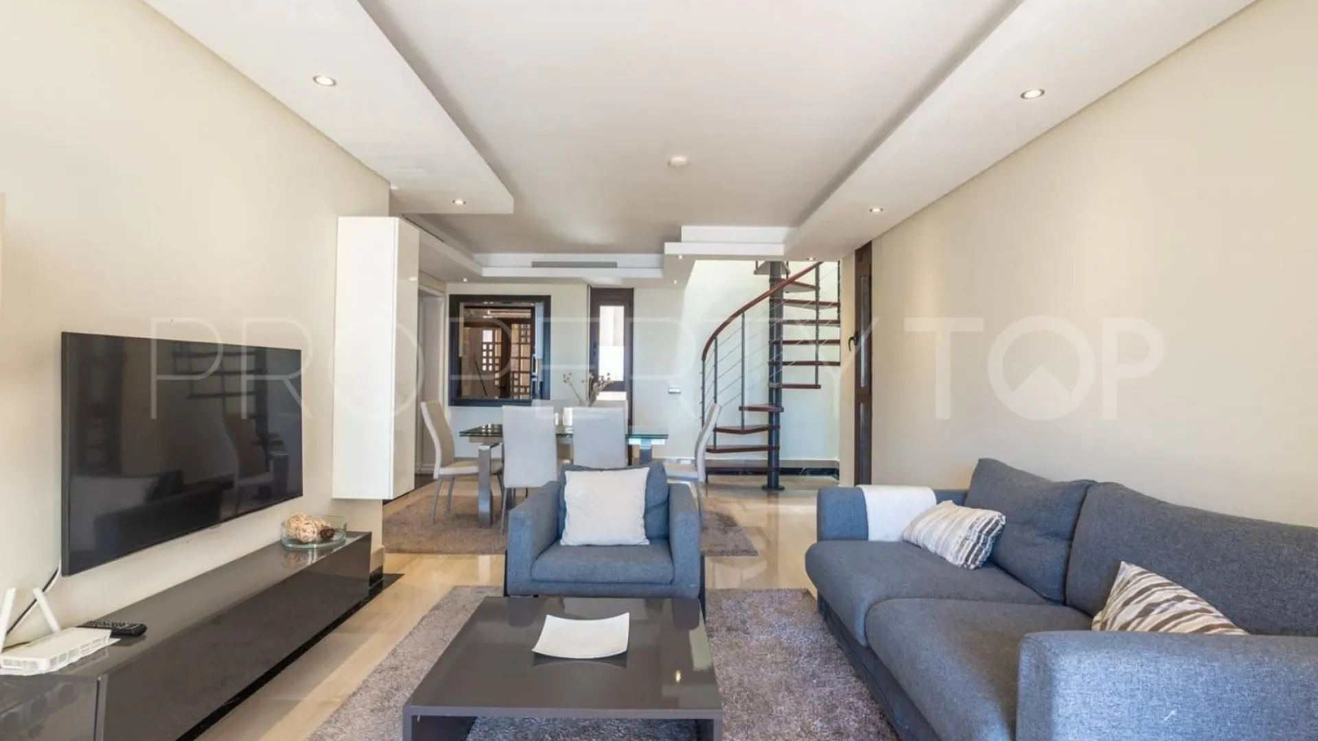 Duplex penthouse for sale in Bahia de la Plata