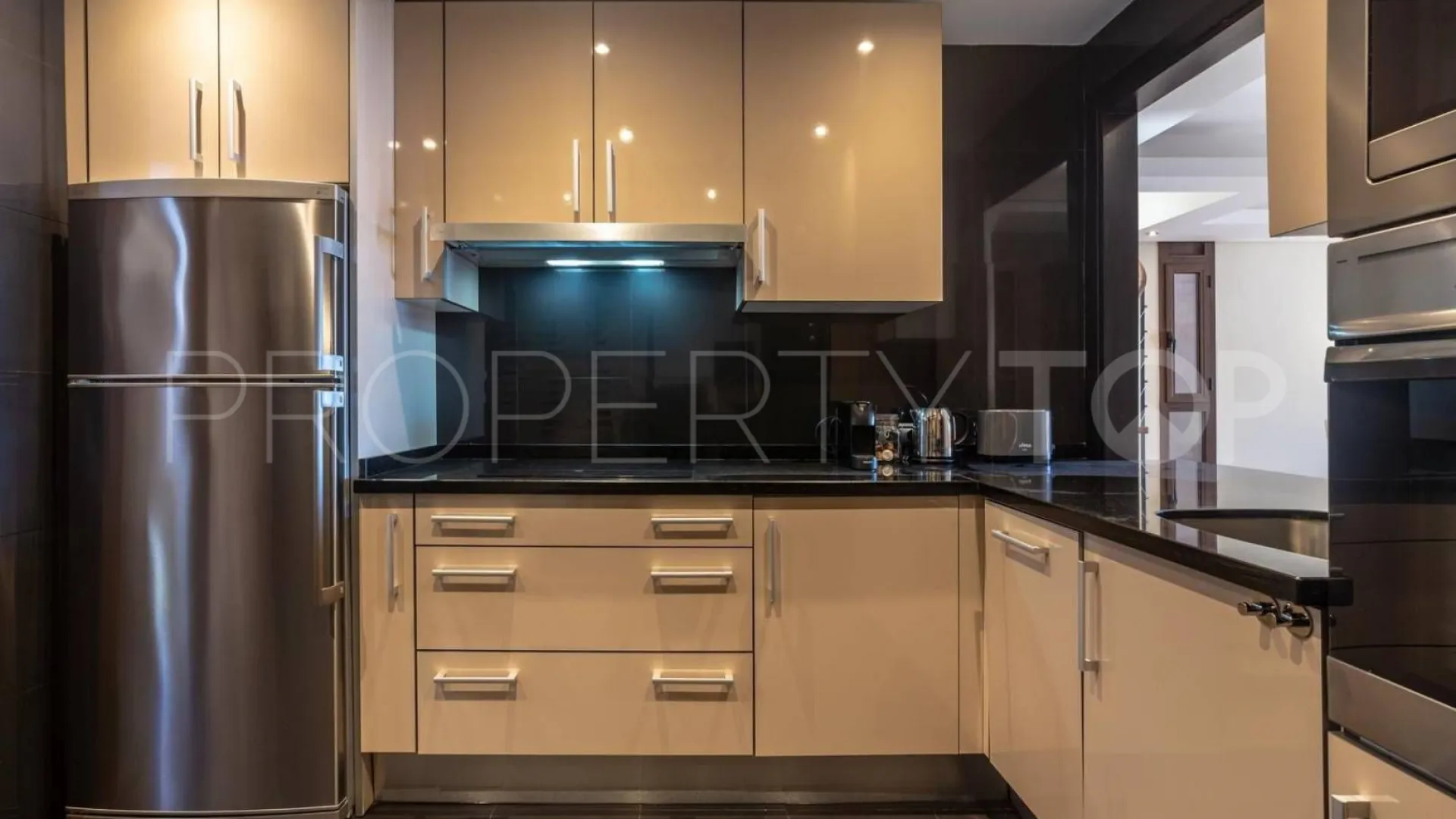 Duplex penthouse for sale in Bahia de la Plata