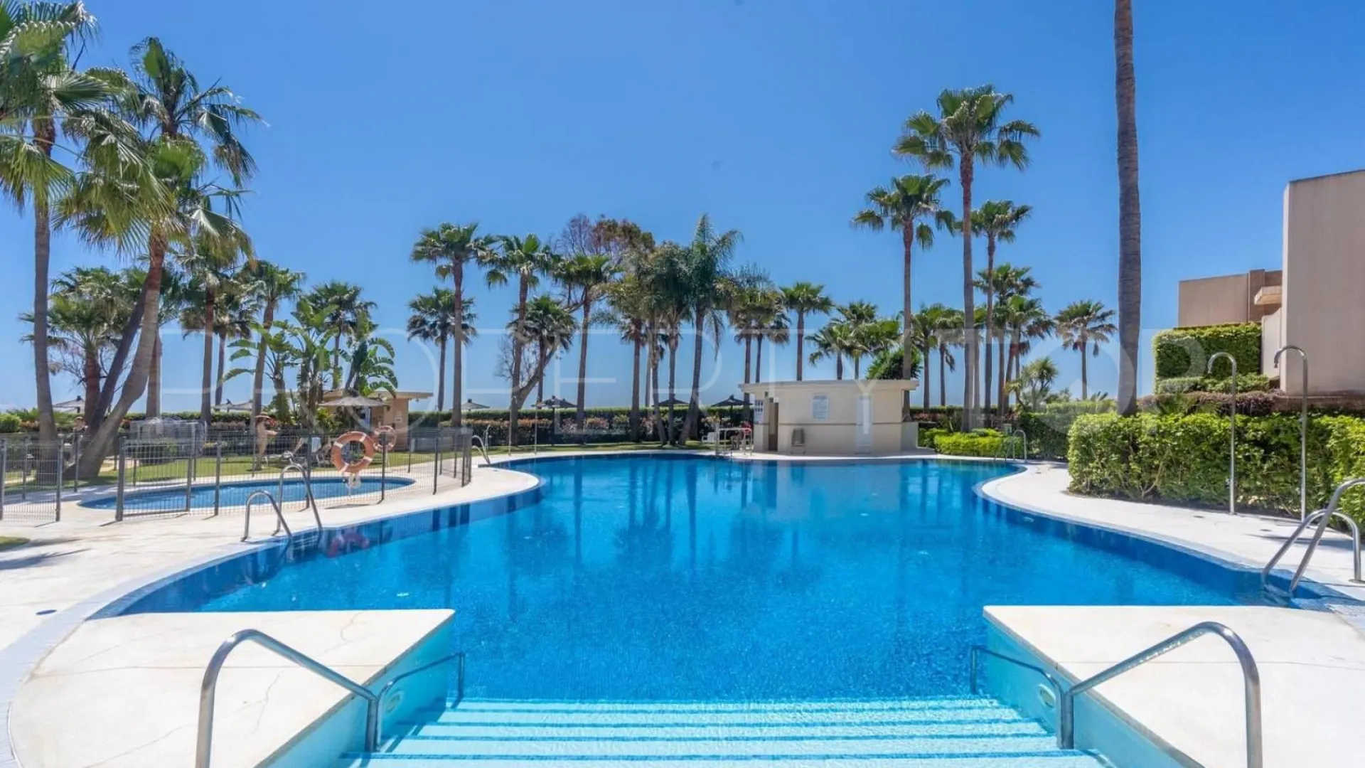 Duplex penthouse for sale in Bahia de la Plata