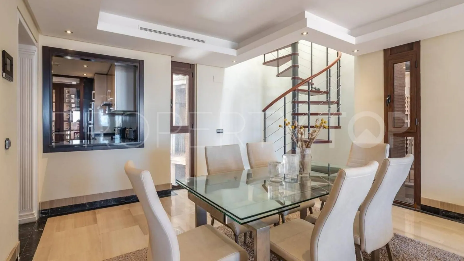 Duplex penthouse for sale in Bahia de la Plata