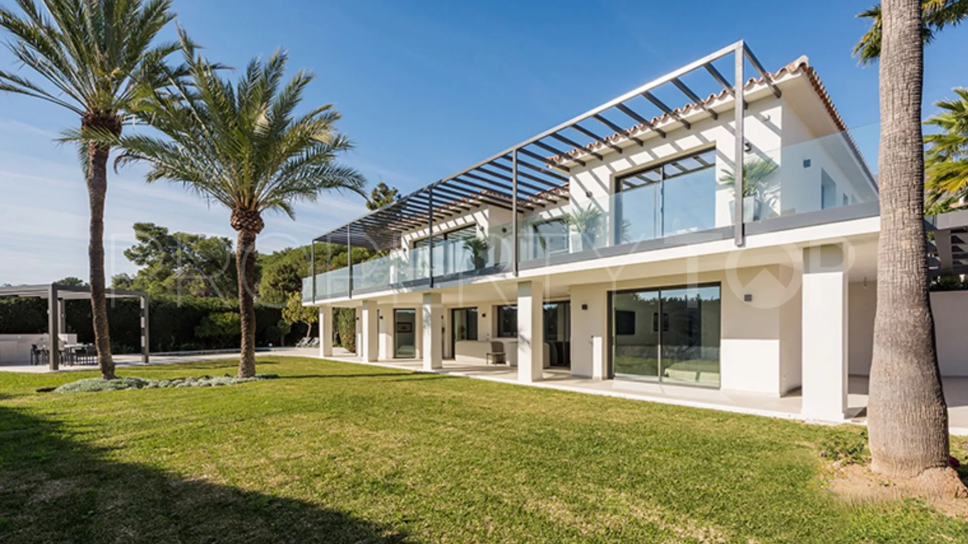 5 bedrooms villa in Nagüeles for sale