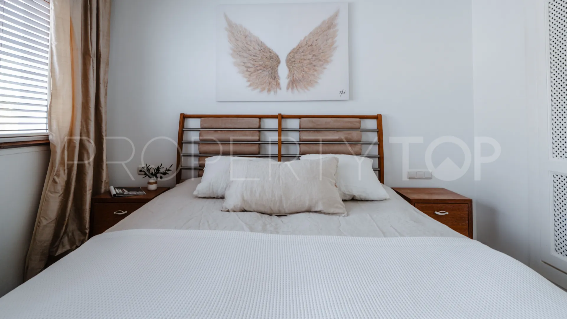 Atico duplex a la venta en Nueva Andalucia de 2 dormitorios