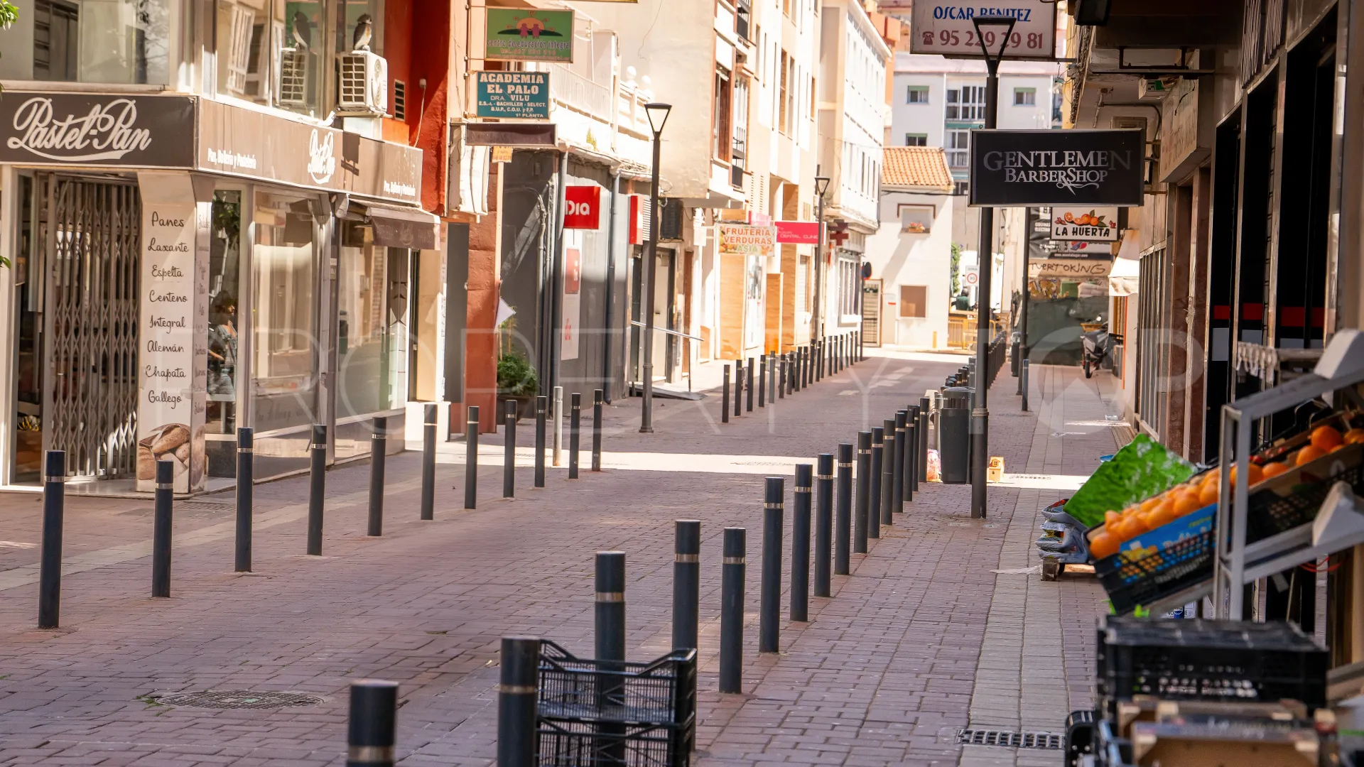 For sale commercial premises in Malaga - Este