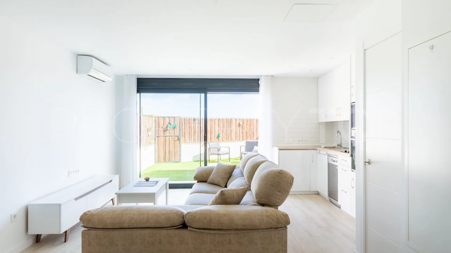 For sale 3 bedrooms town house in Benalmadena Costa