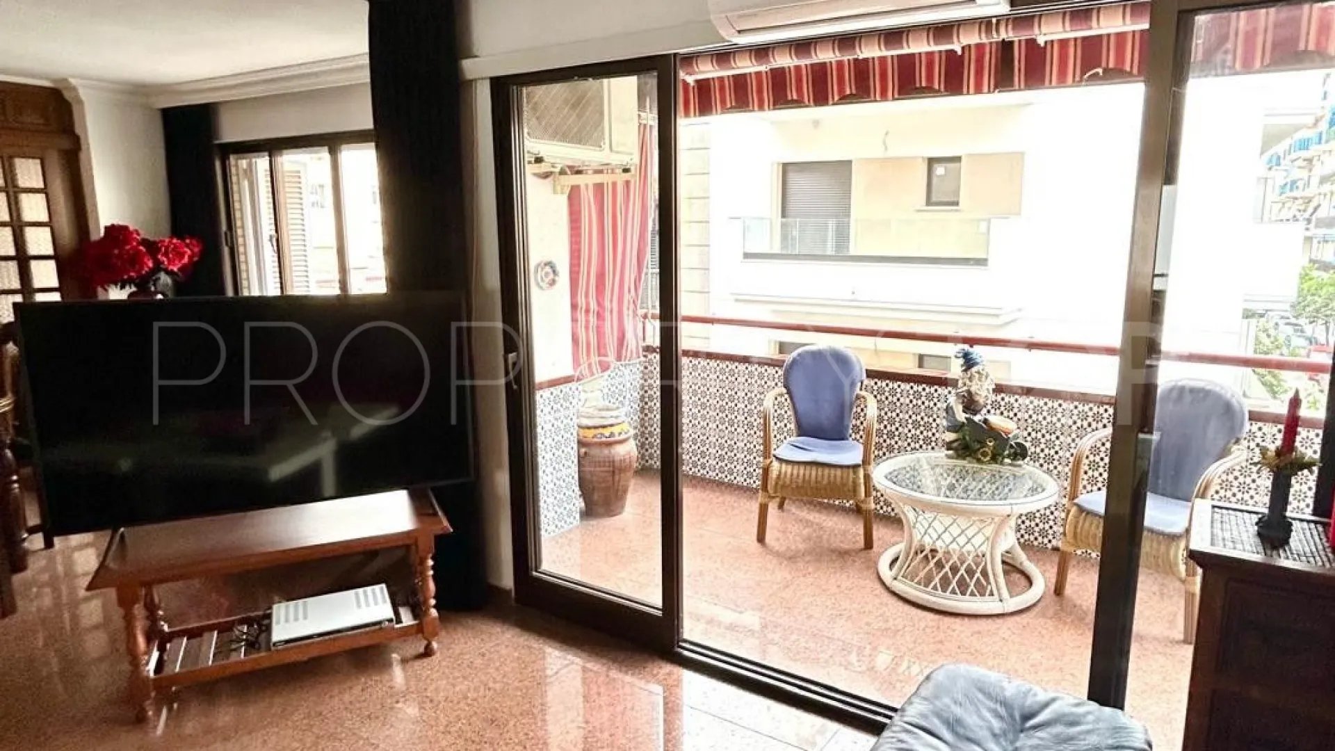 For sale 4 bedrooms flat in Fuengirola Centro