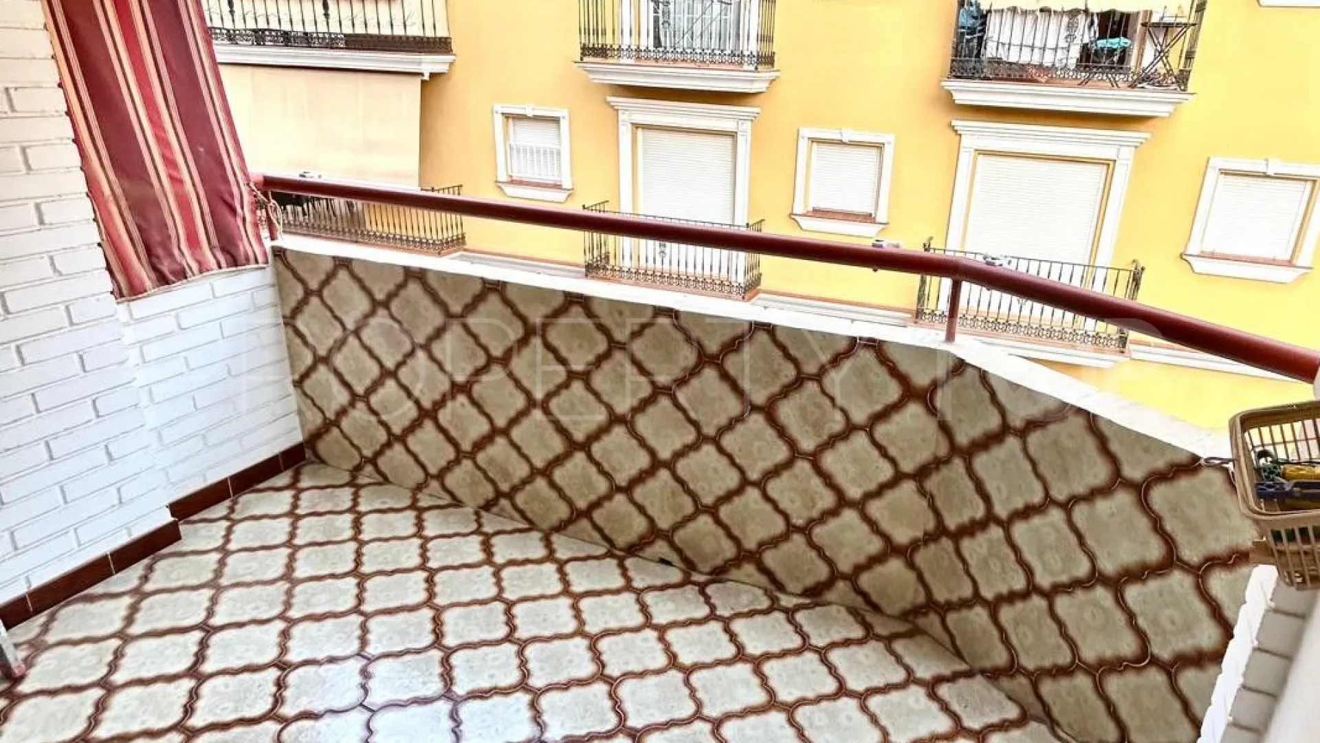 For sale 4 bedrooms flat in Fuengirola Centro