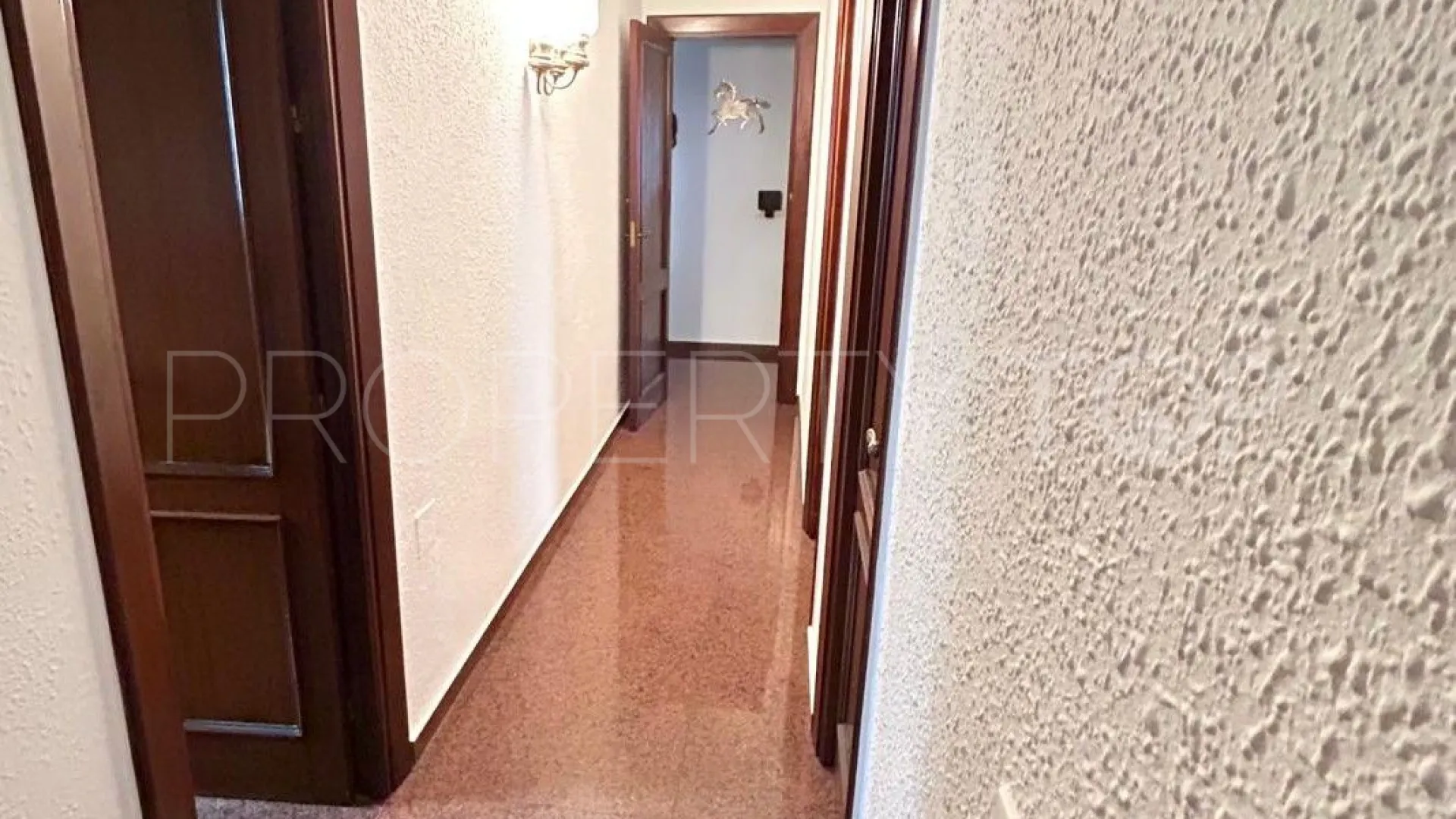 For sale 4 bedrooms flat in Fuengirola Centro