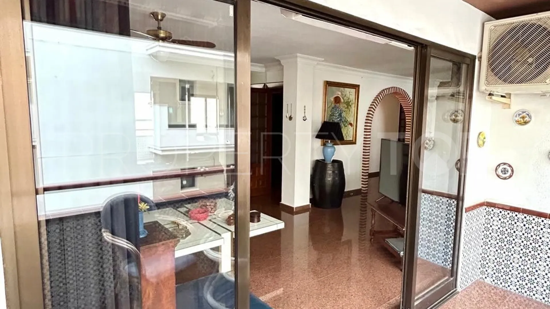 For sale 4 bedrooms flat in Fuengirola Centro