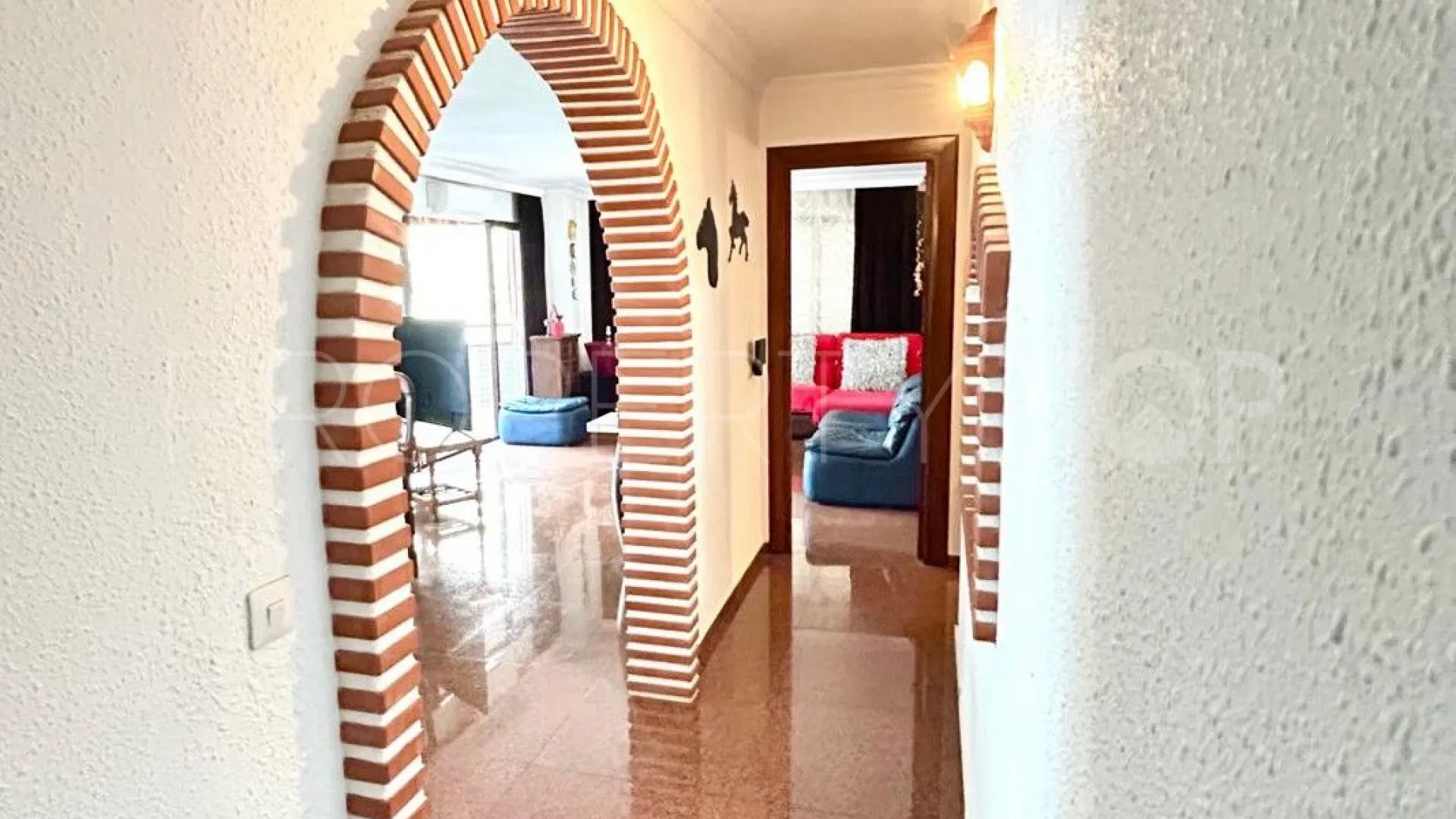 For sale 4 bedrooms flat in Fuengirola Centro