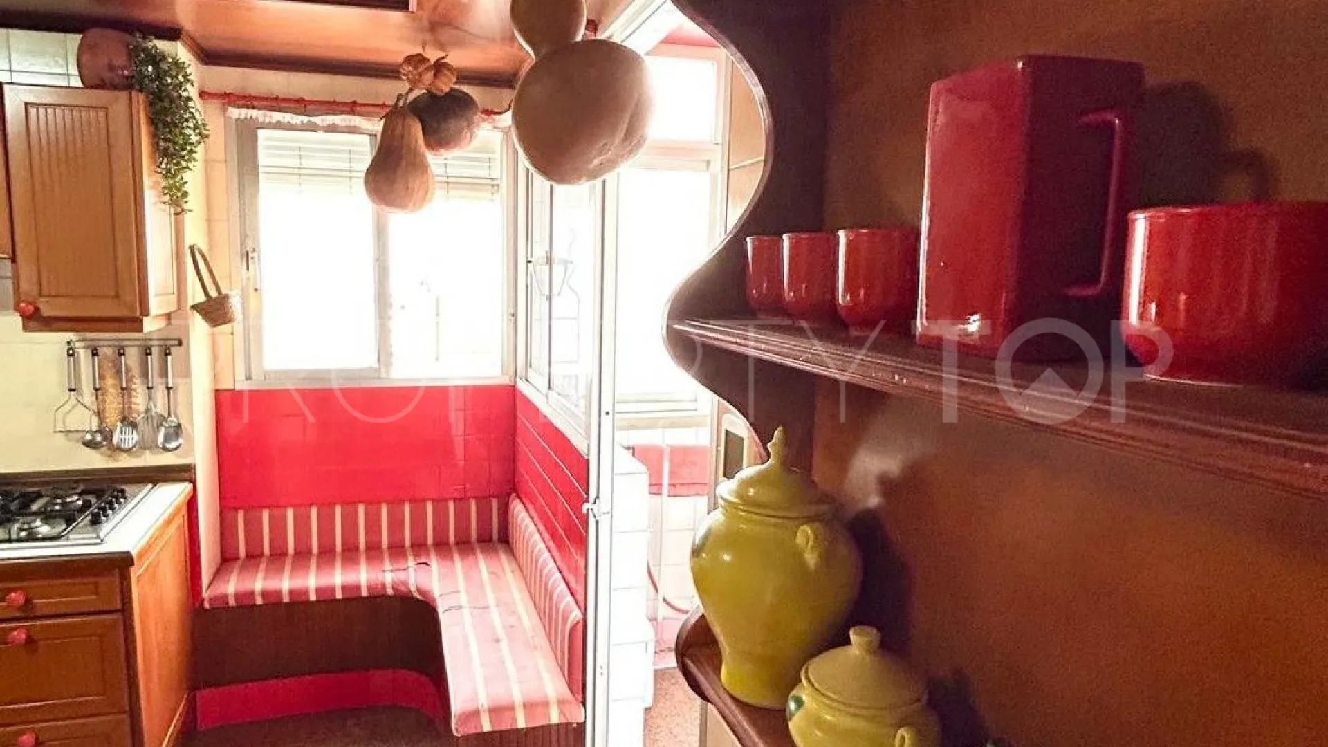 For sale 4 bedrooms flat in Fuengirola Centro