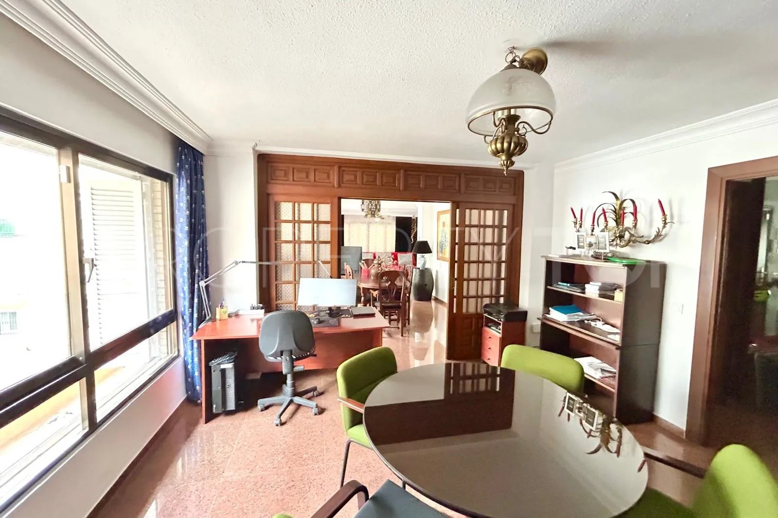For sale 4 bedrooms flat in Fuengirola Centro