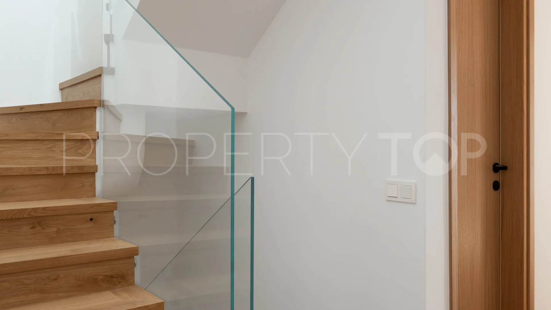 Semi detached house with 3 bedrooms for sale in Beach Side New Golden Mile