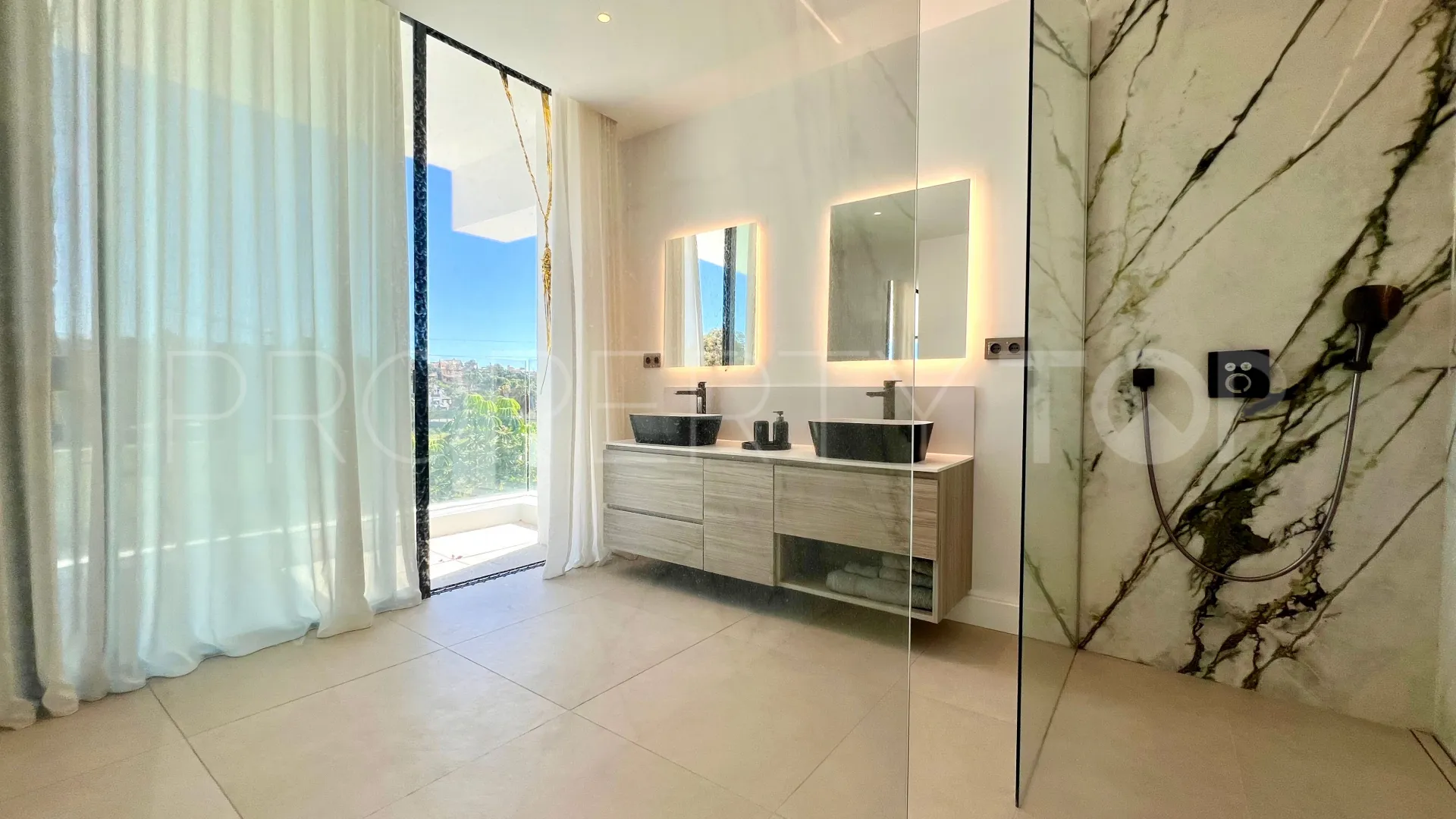 For sale El Paraiso 4 bedrooms villa