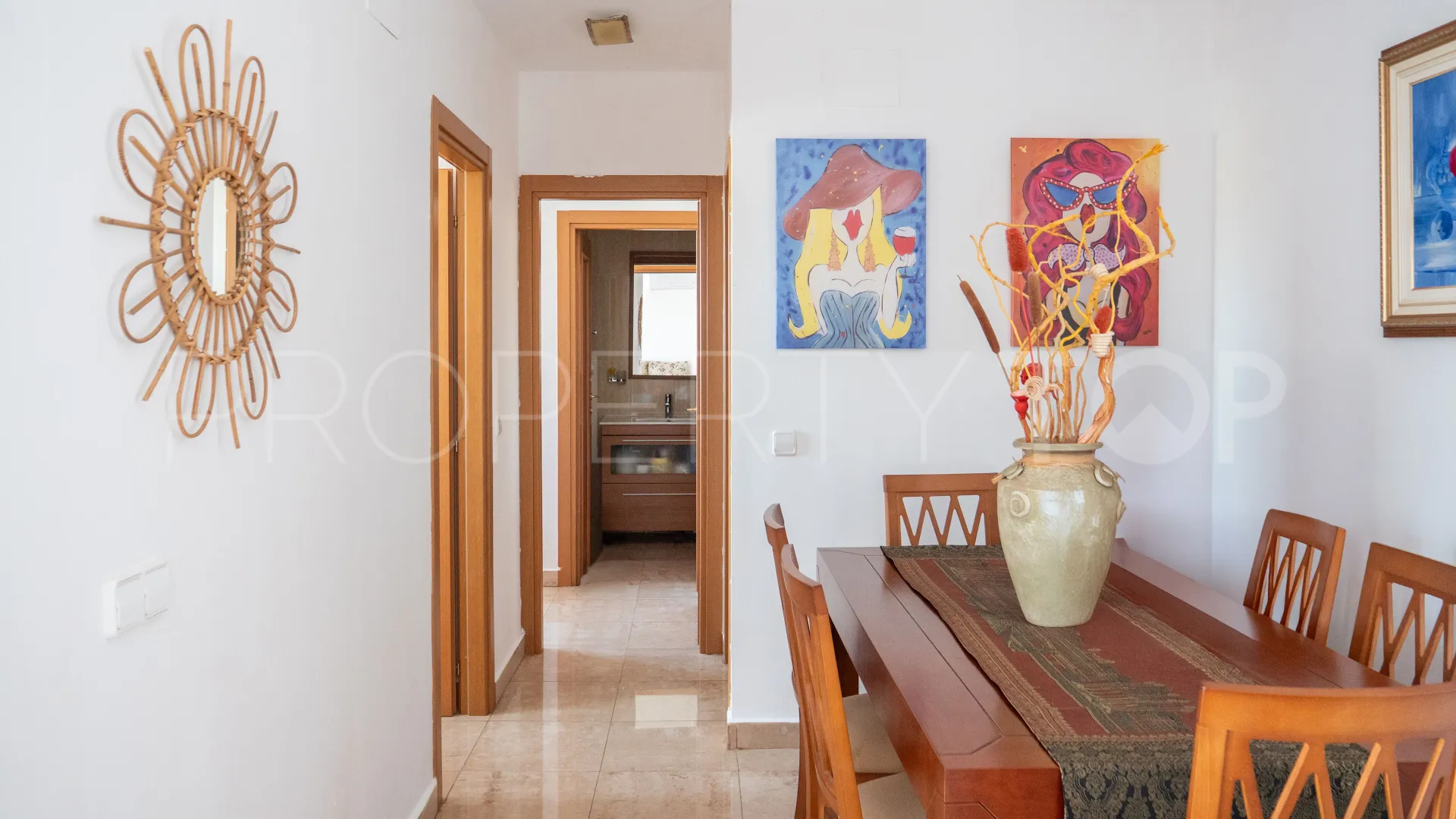 Se vende apartamento en Sabinillas de 2 dormitorios
