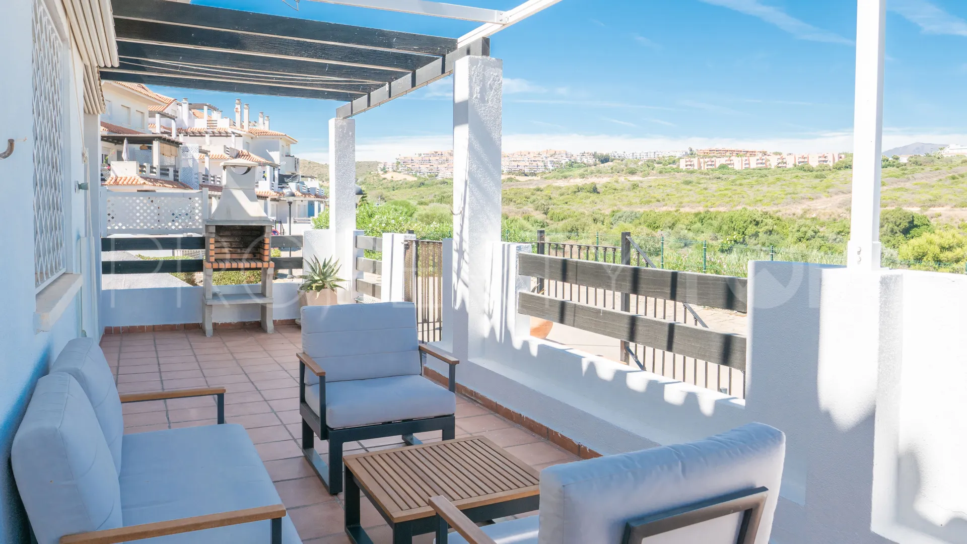 Se vende apartamento en Sabinillas de 2 dormitorios