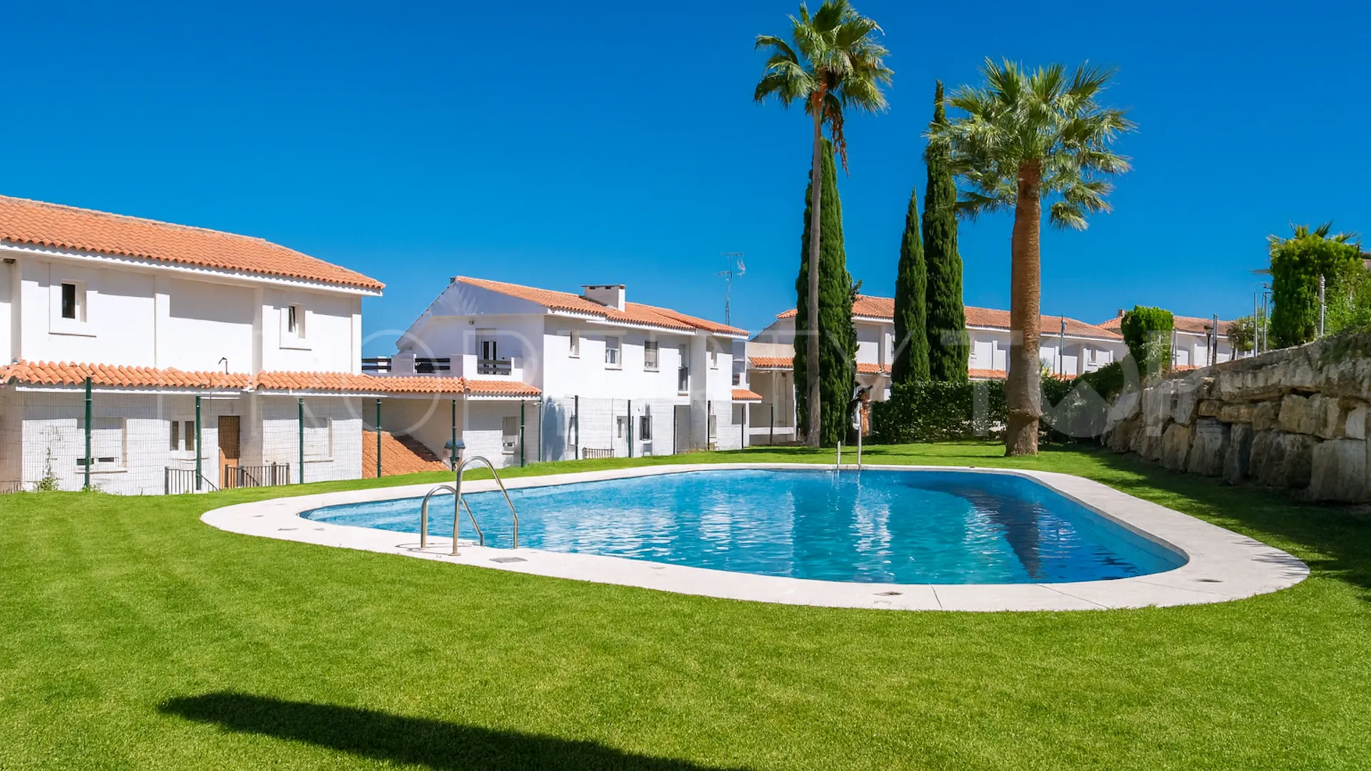 Se vende apartamento en Sabinillas de 2 dormitorios