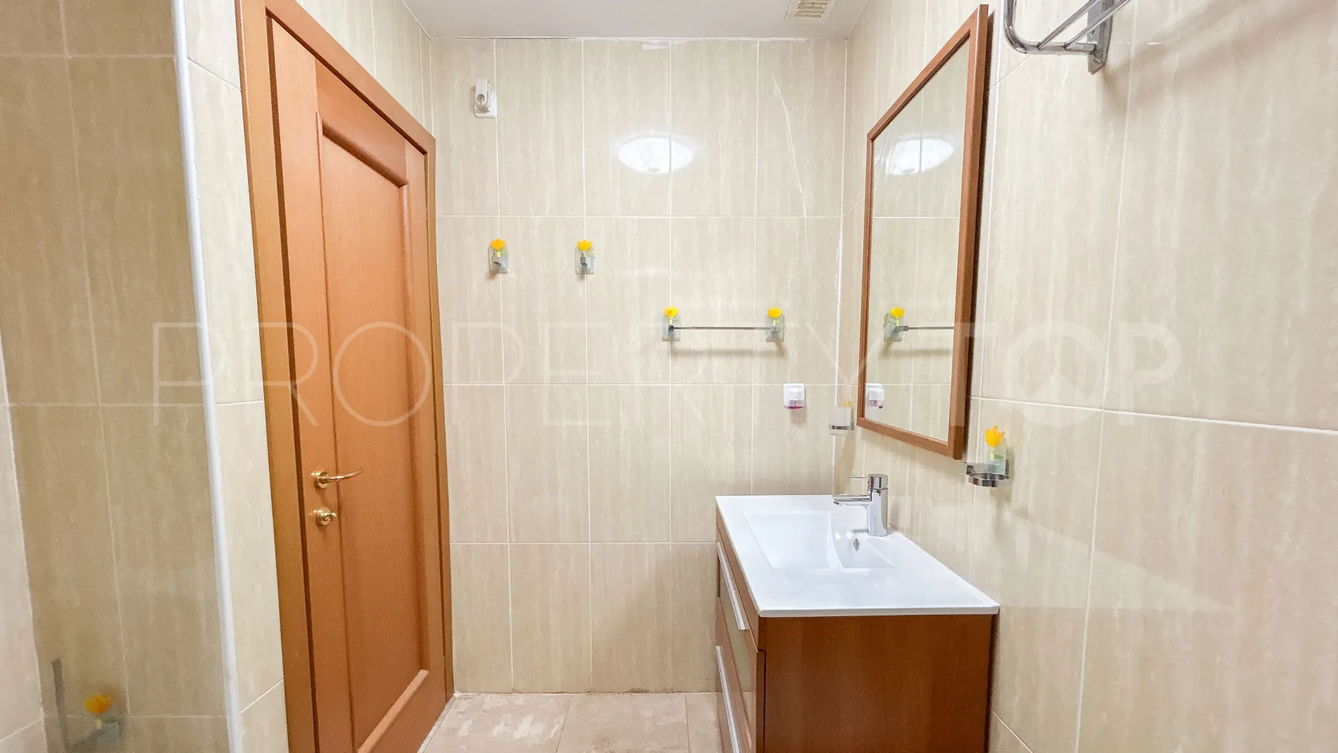 Se vende apartamento en Sabinillas de 2 dormitorios