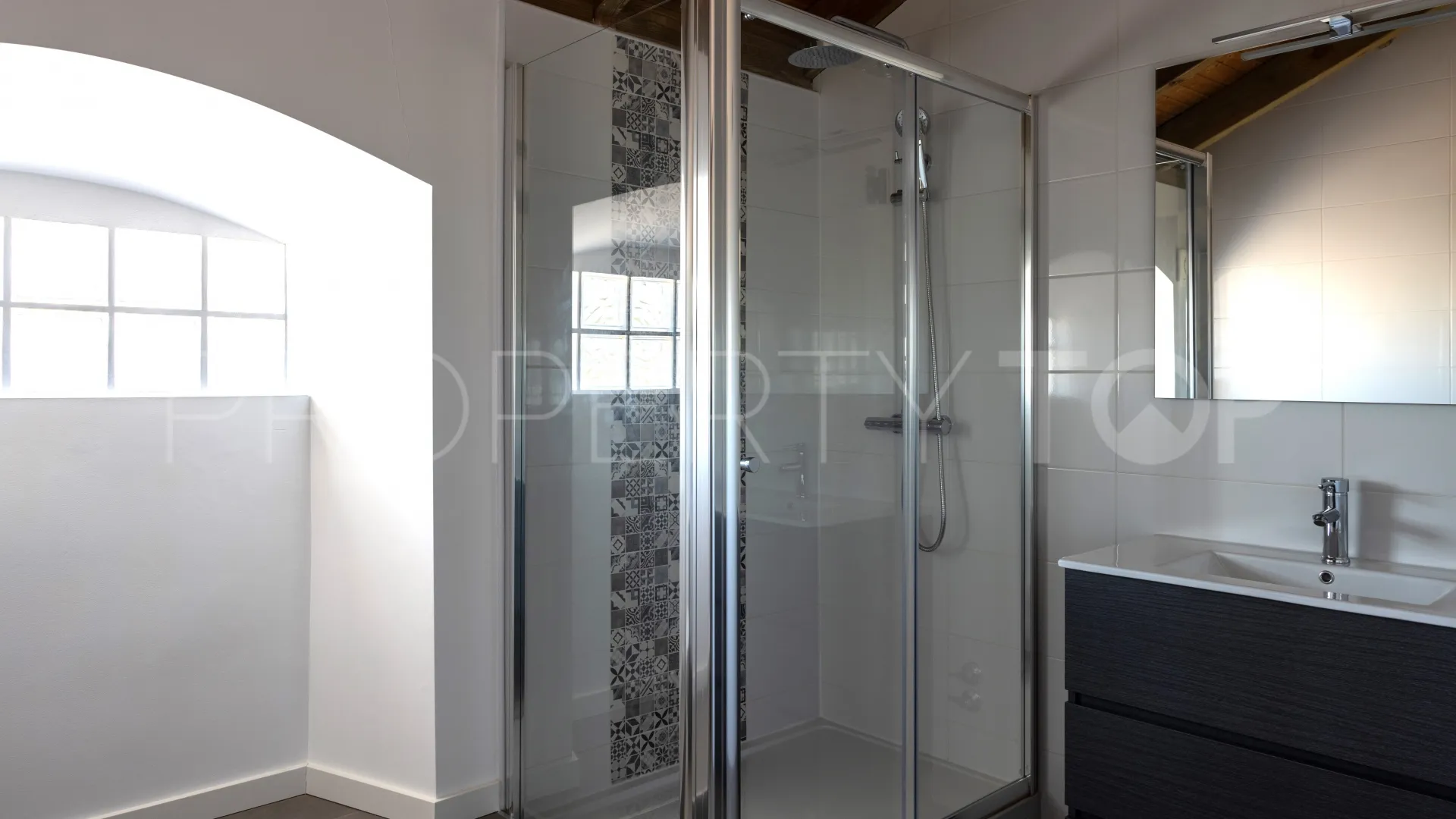 For sale villa in Antequera with 7 bedrooms