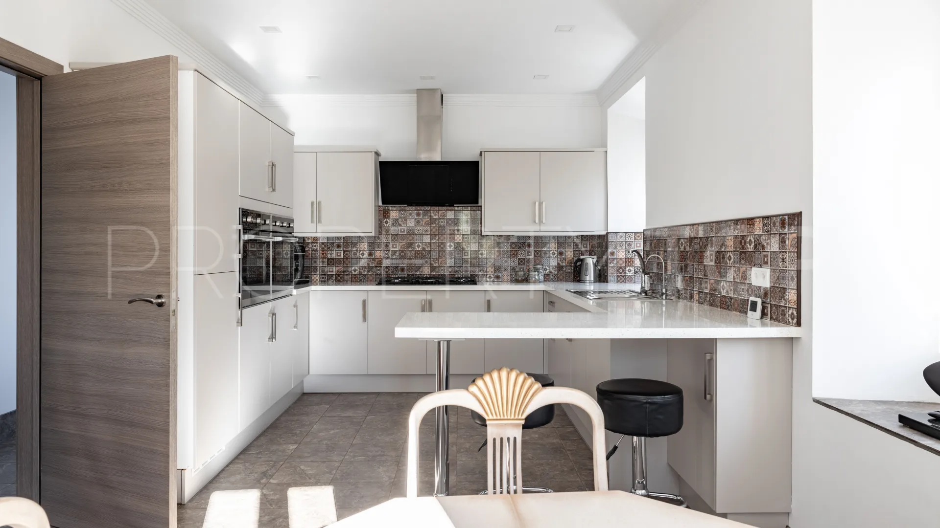For sale villa in Antequera with 7 bedrooms