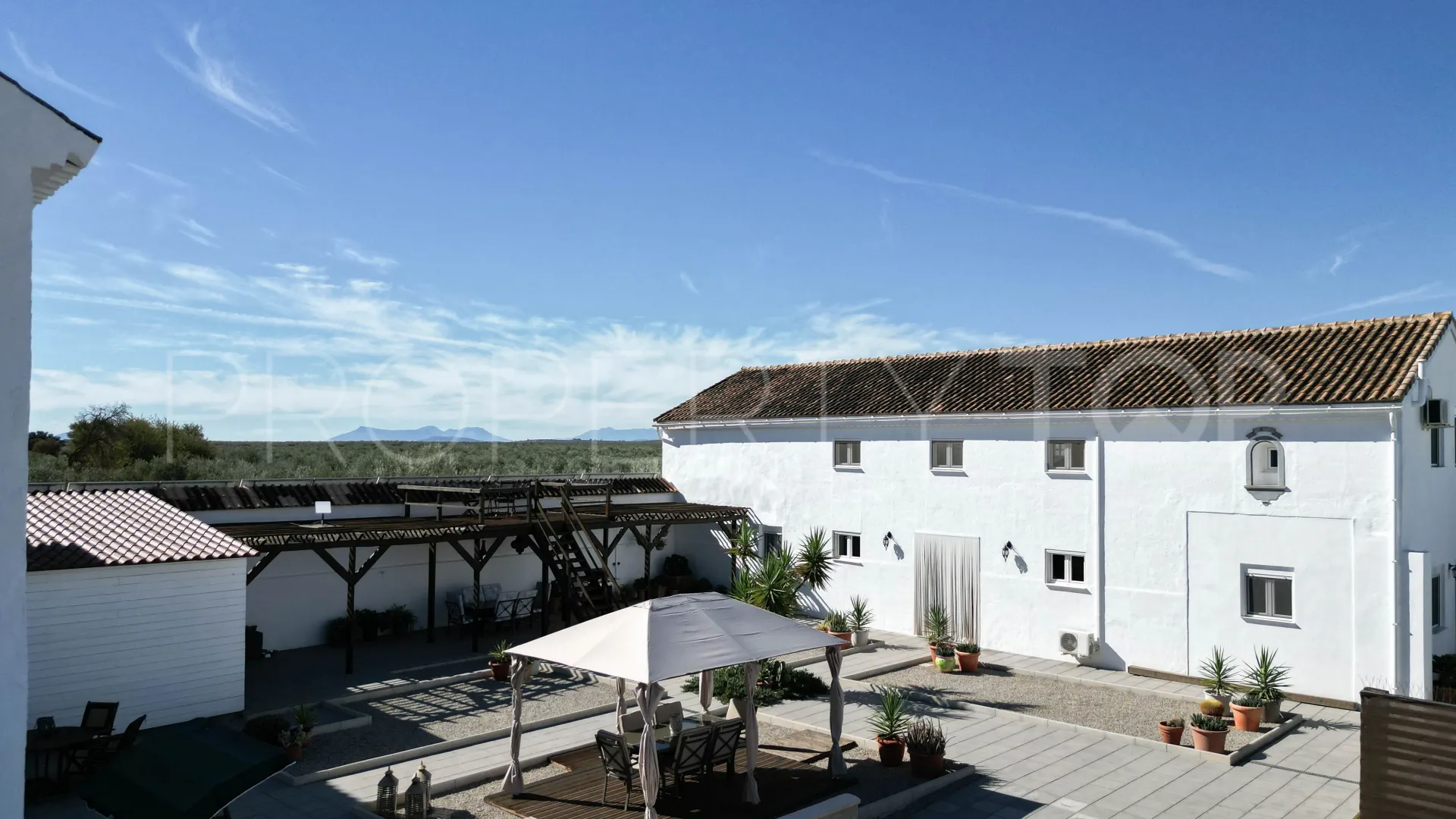 For sale villa in Antequera with 7 bedrooms
