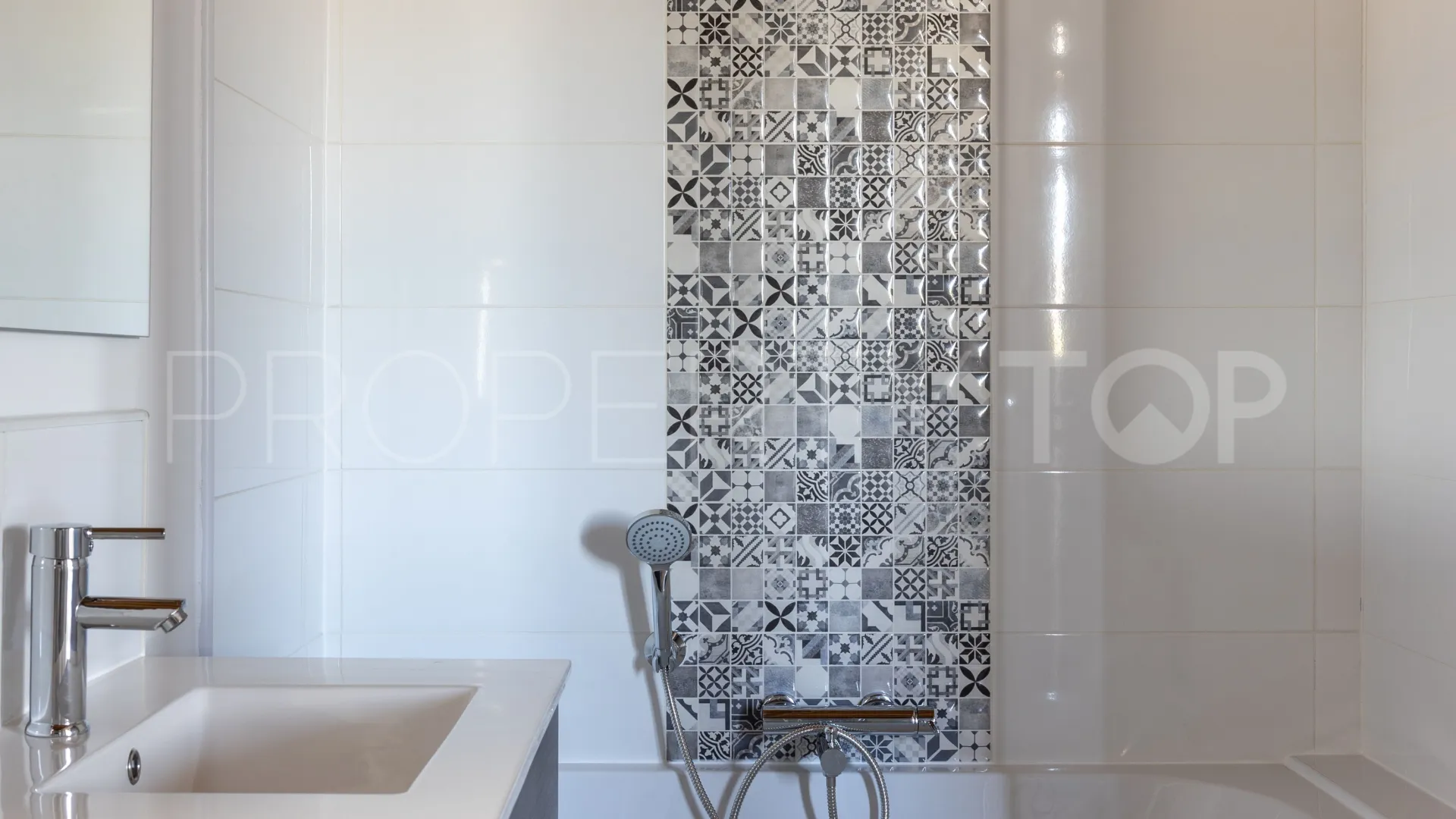 For sale villa in Antequera with 7 bedrooms