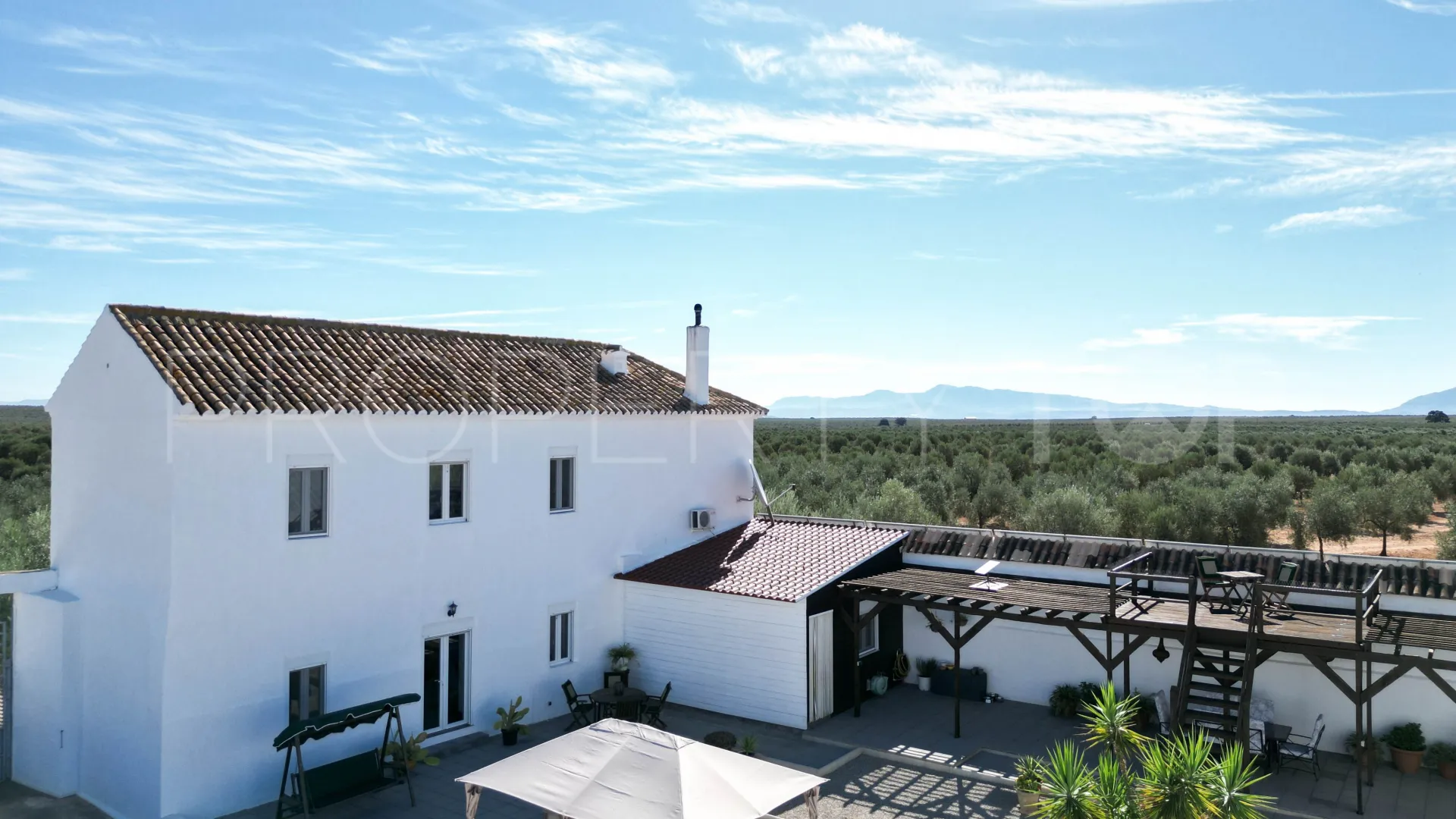 For sale villa in Antequera with 7 bedrooms