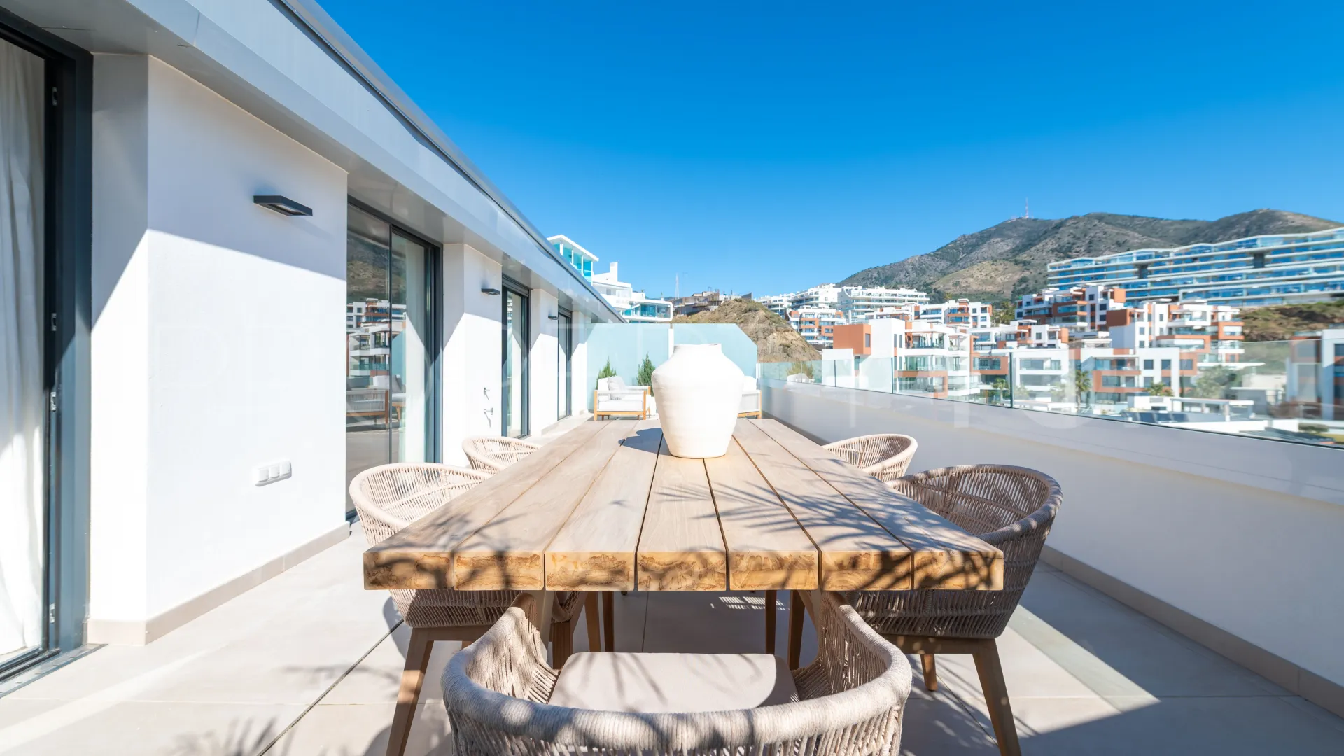 For sale penthouse in El Higueron