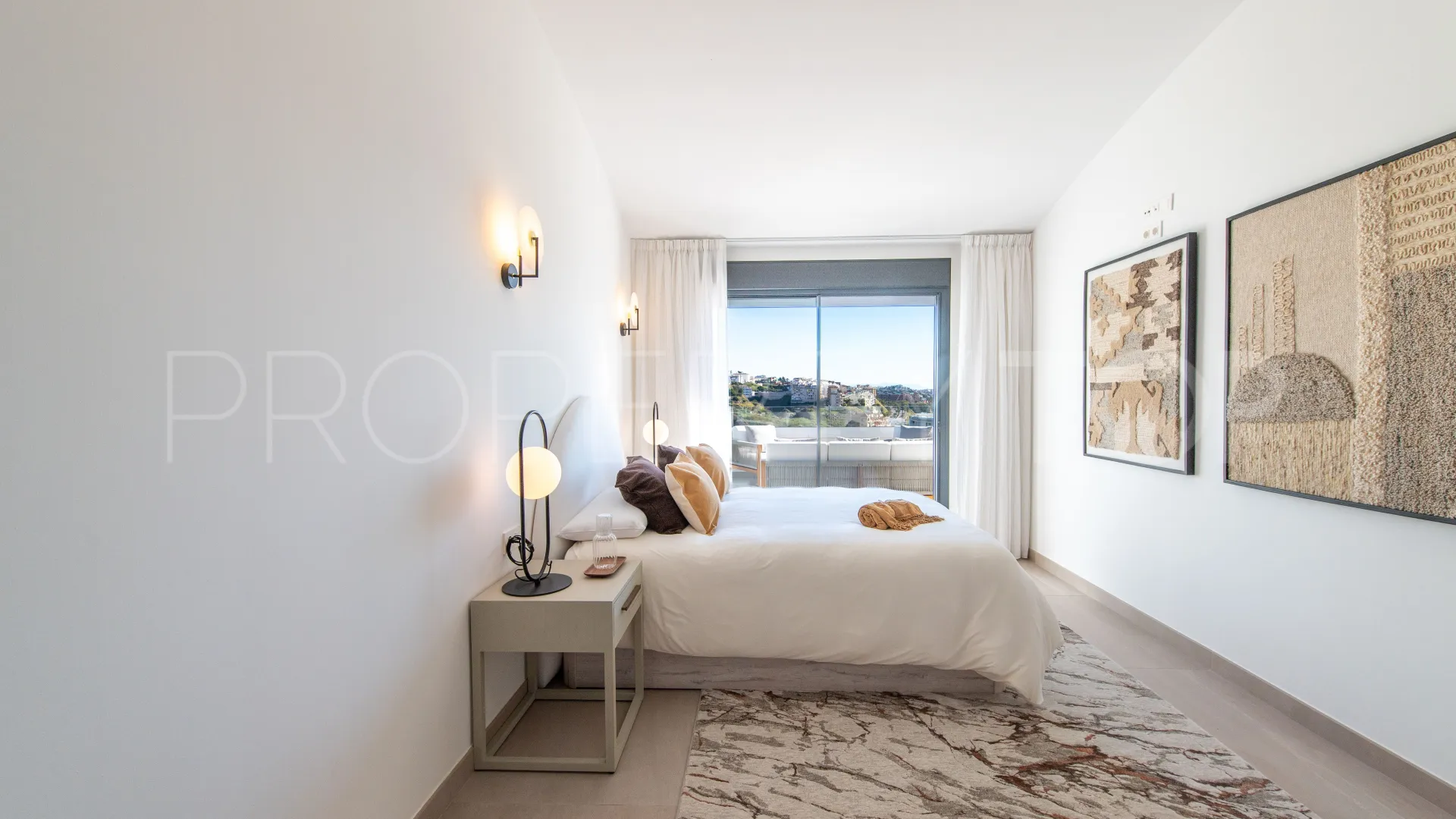 For sale penthouse in El Higueron