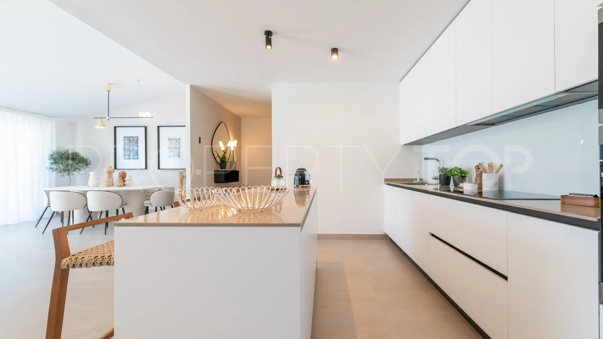For sale penthouse in El Higueron