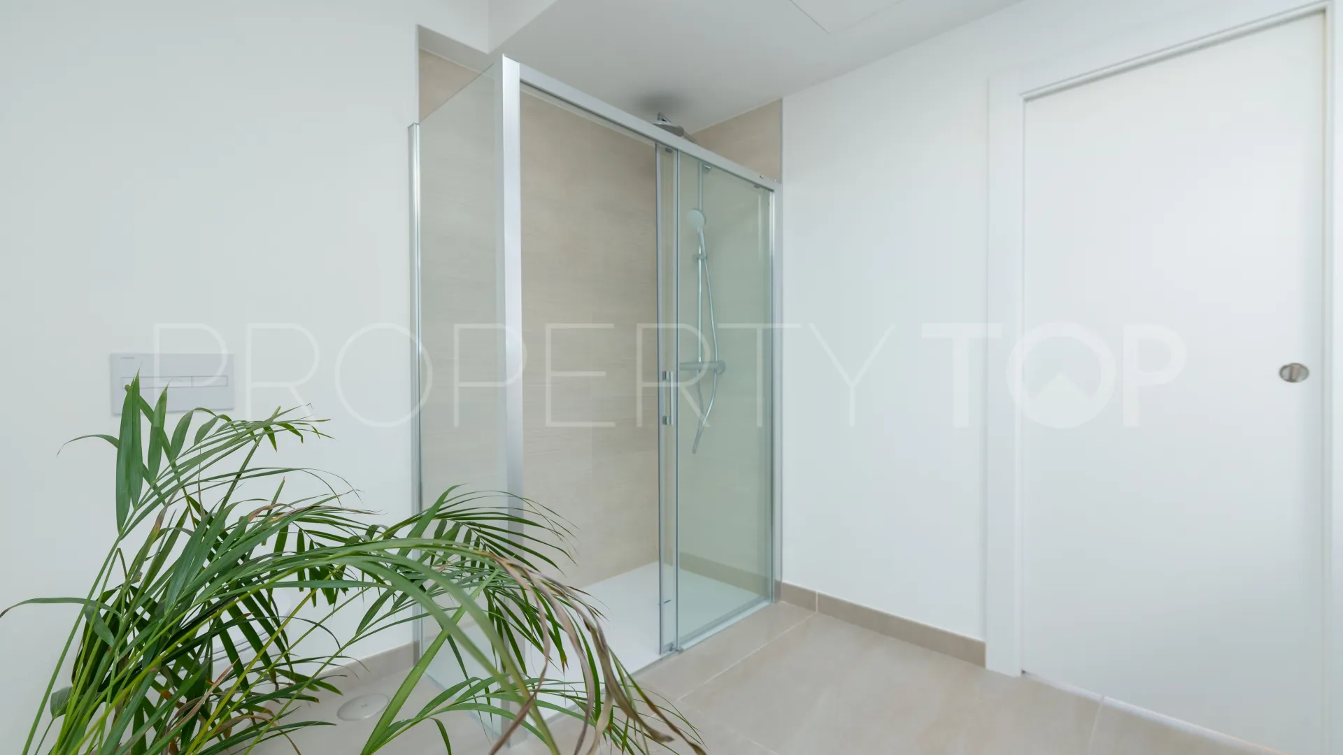 For sale penthouse in El Higueron