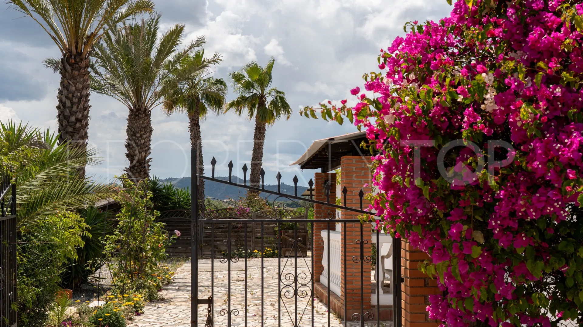 Finca in Alora for sale